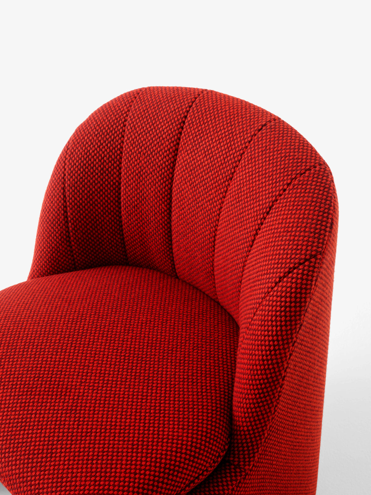 LOAFER SC107 upholstered armchair