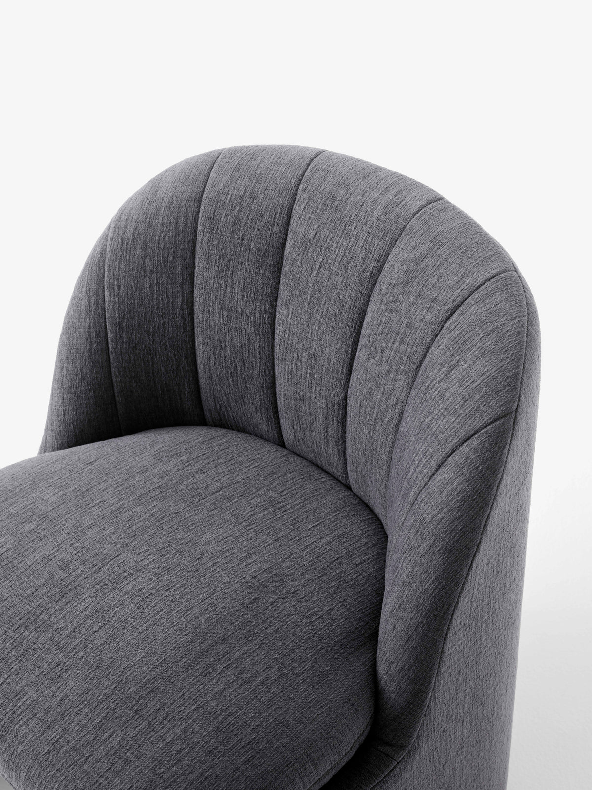 LOAFER SC107 upholstered armchair