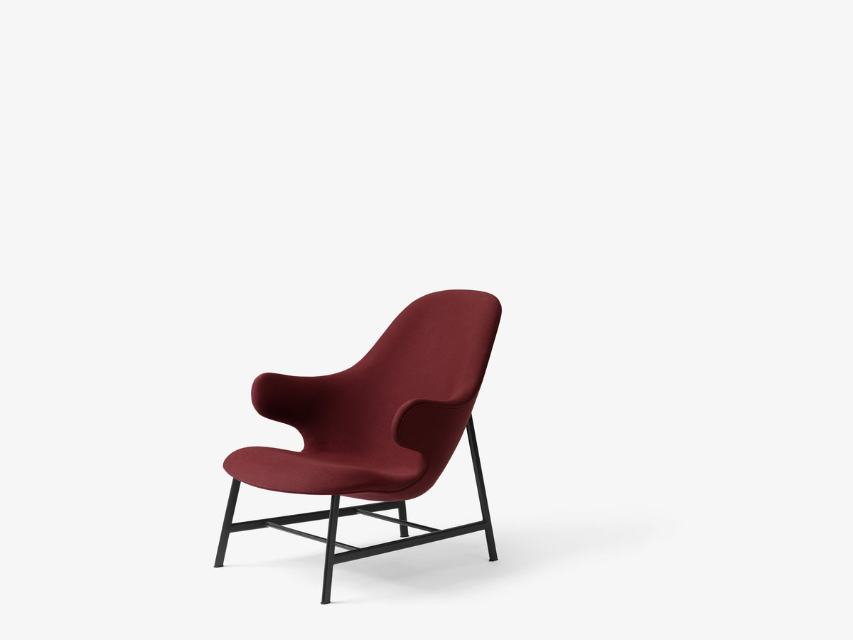 CATCH JH13 upholstered armchair with a black base