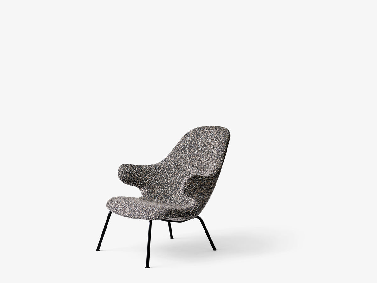 CATCH JH14 upholstered armchair with a black base