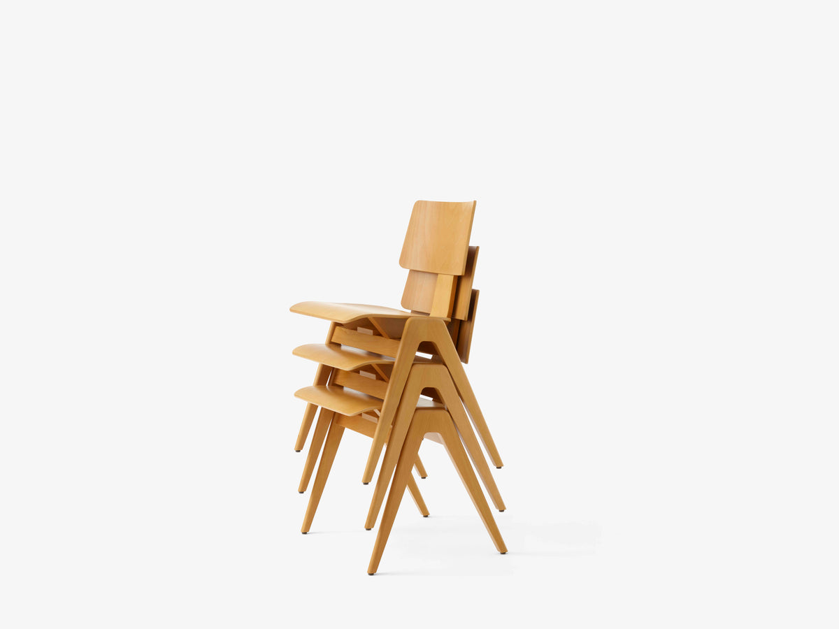 DAYSTAK RD1 Chair made of beech wood