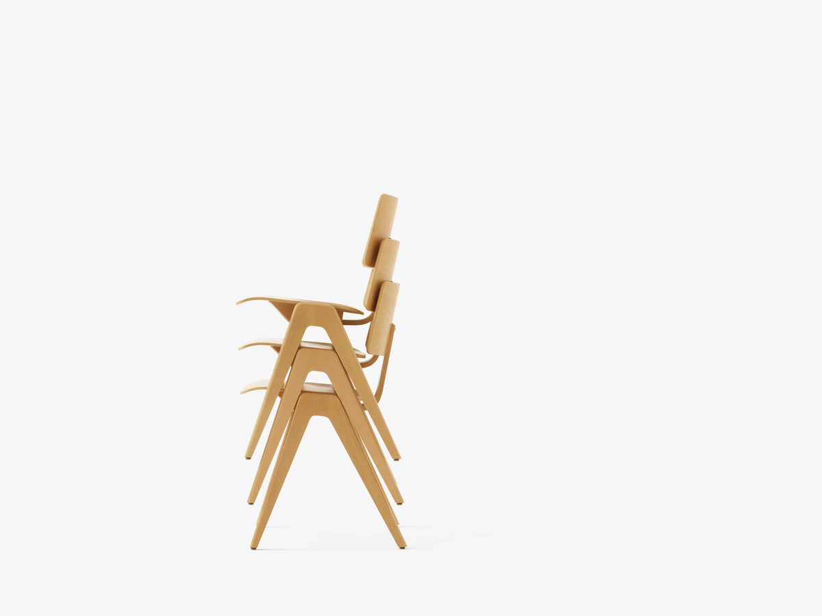 DAYSTAK RD1 Chair made of beech wood