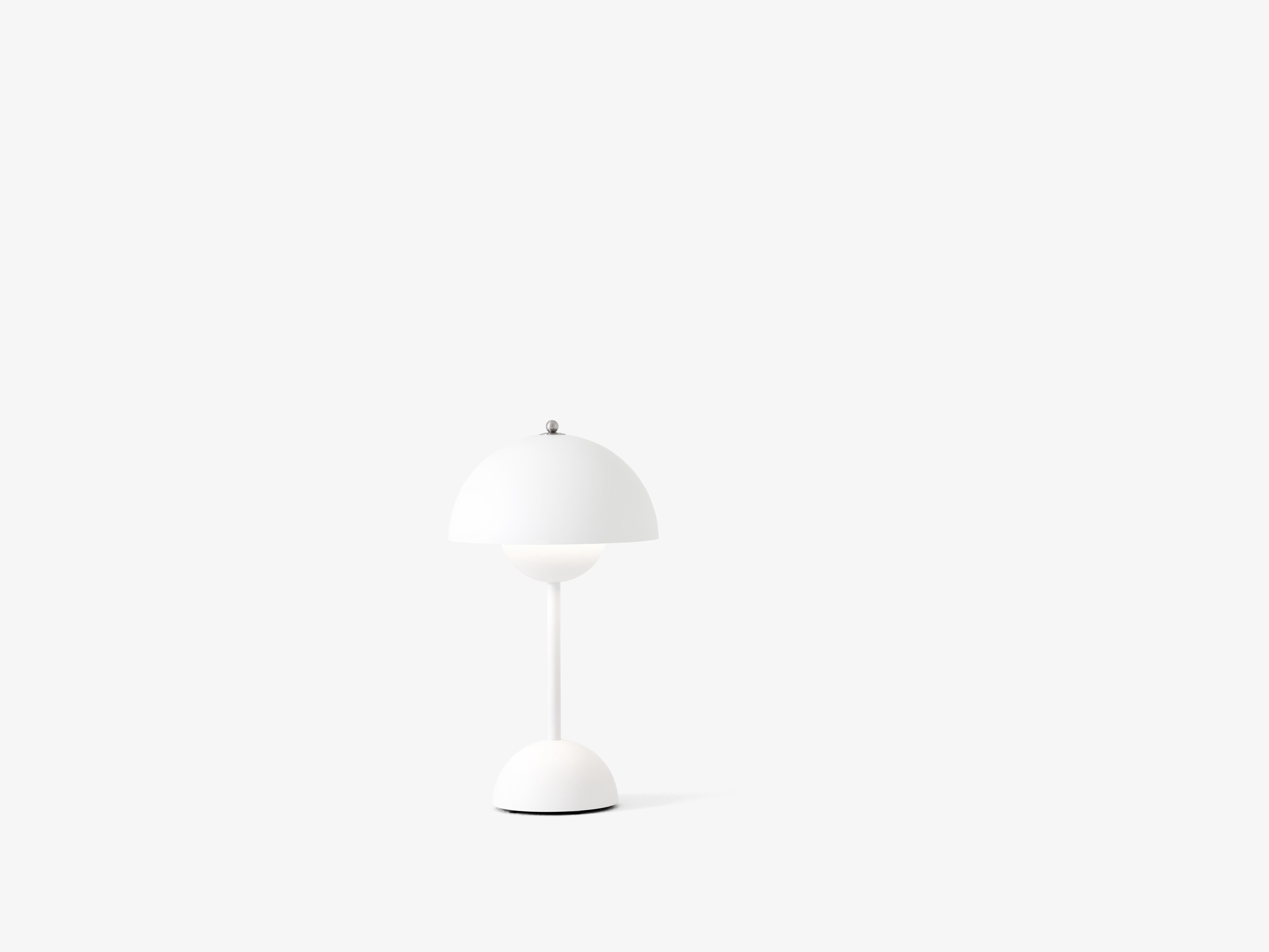 FLOWERPOT VP9 Portable Lamp in Matte White