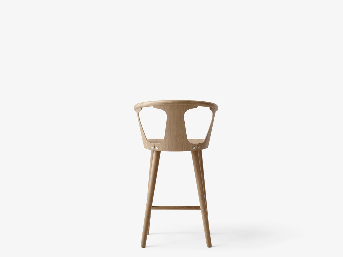 IN BETWEEN Stool oiled oak