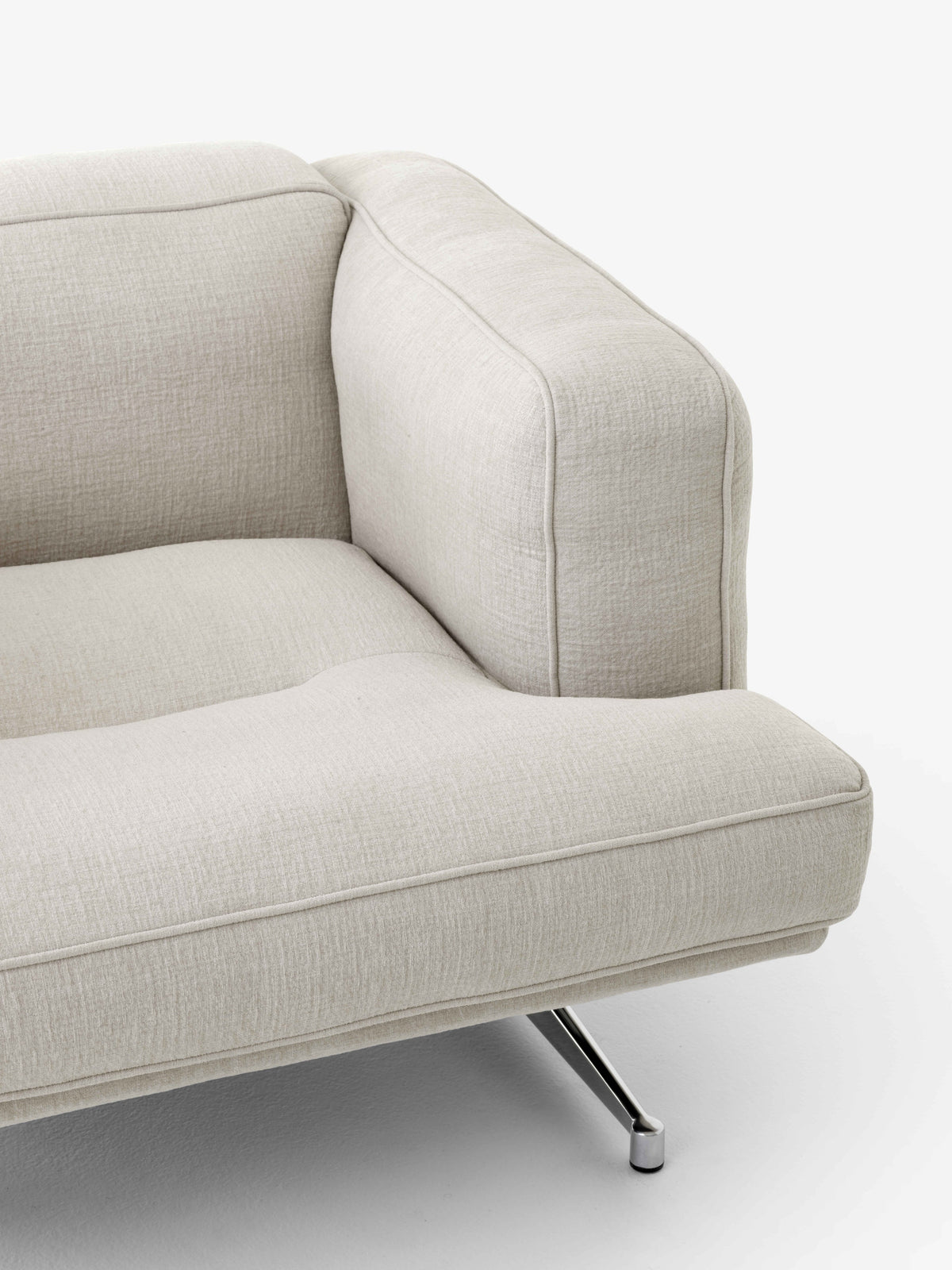 INLAND AV21 upholstered armchair with an aluminum base