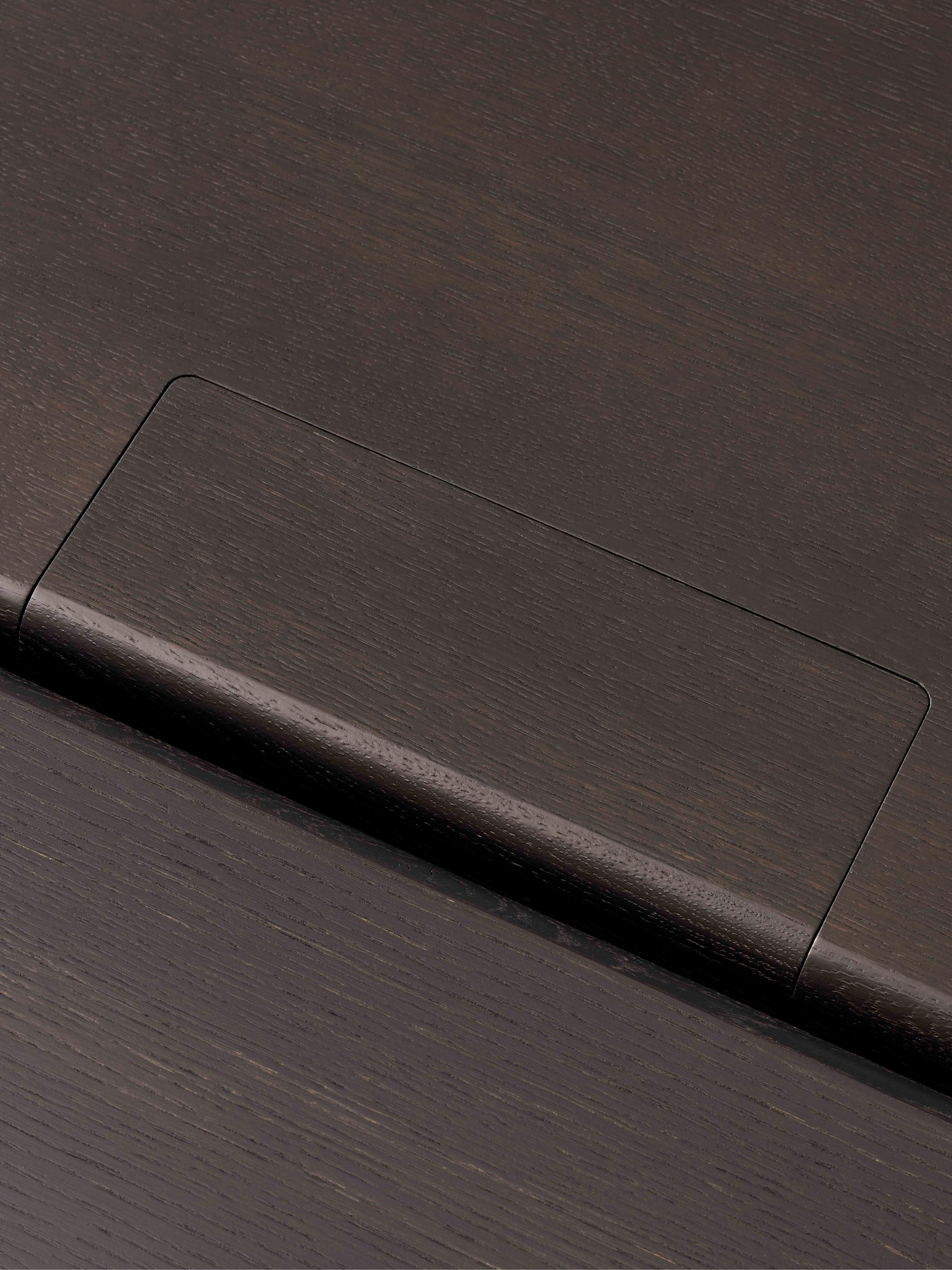 ITA Table dark oak wood