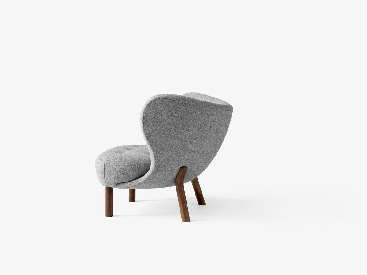 LITTLE PETRA VB1 upholstered armchair with a walnut base