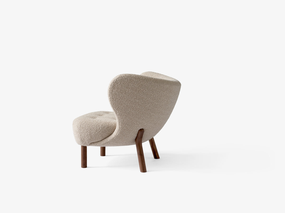 LITTLE PETRA VB1 upholstered armchair with a walnut base