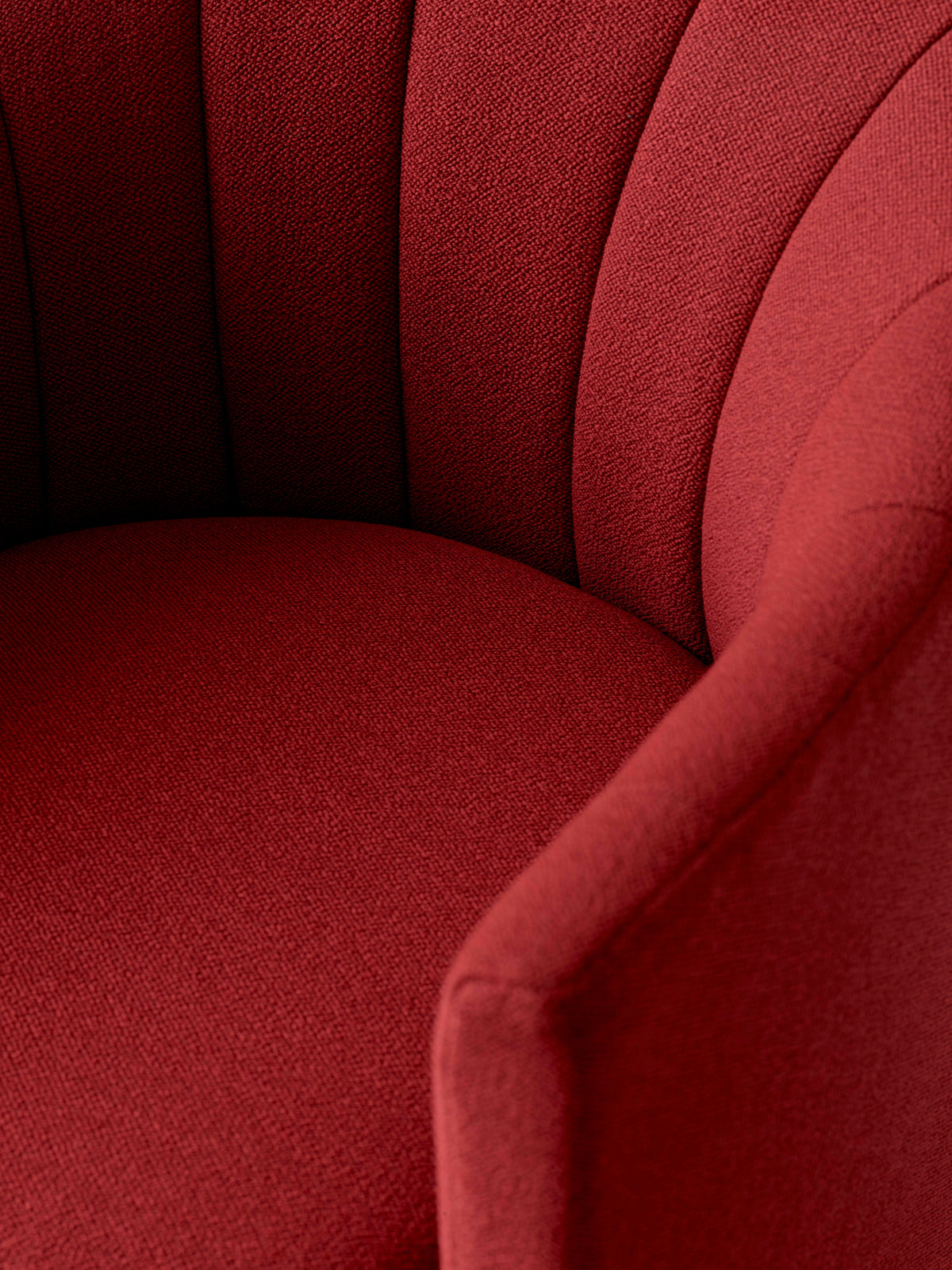 Upholstered Armchair LOAFER SC24