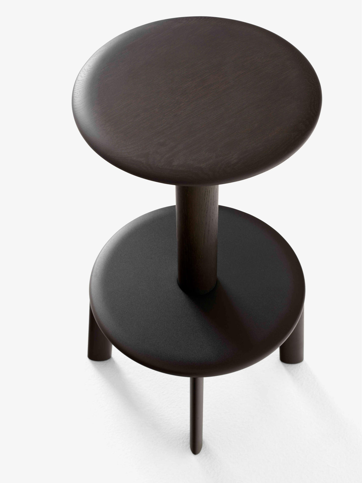 MASSIF Stool in black lacquered oak with a steel base