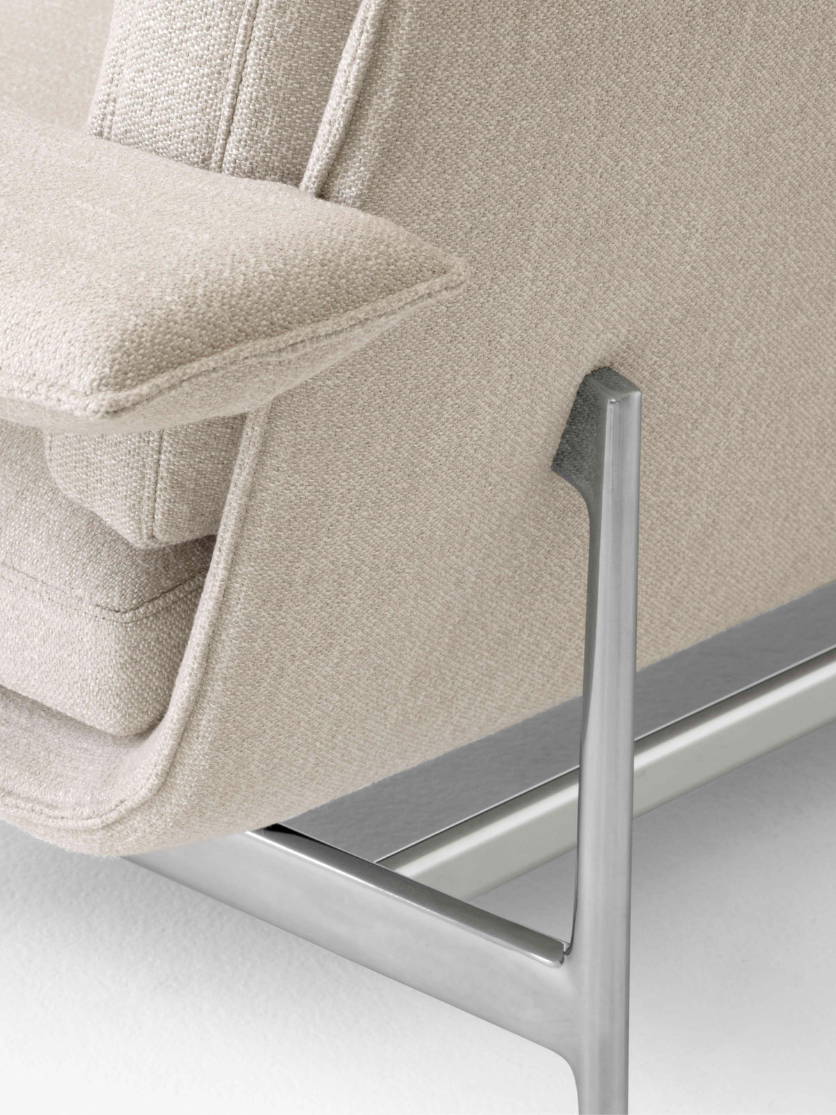 MEANTIME AV30 upholstered 2-seater sofa with aluminum base