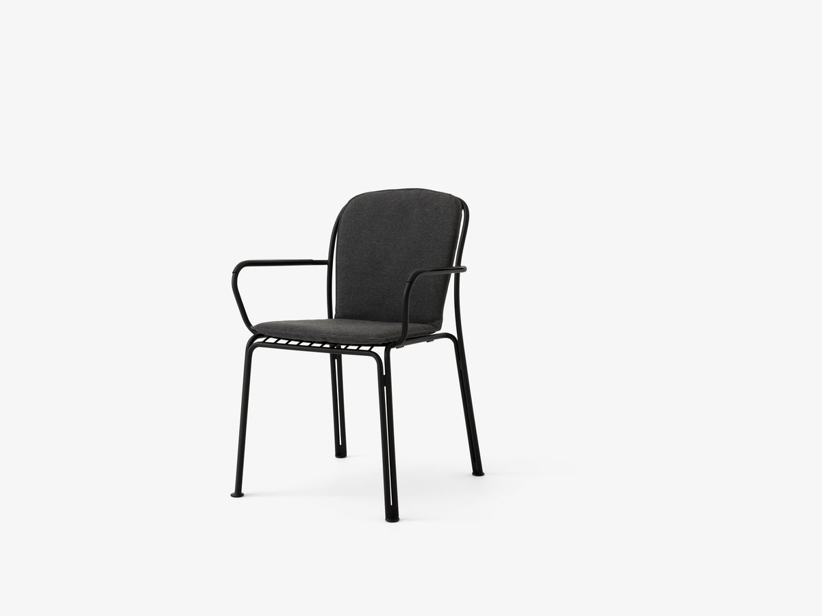 THORVALD SC95 Black Outdoor Armchair