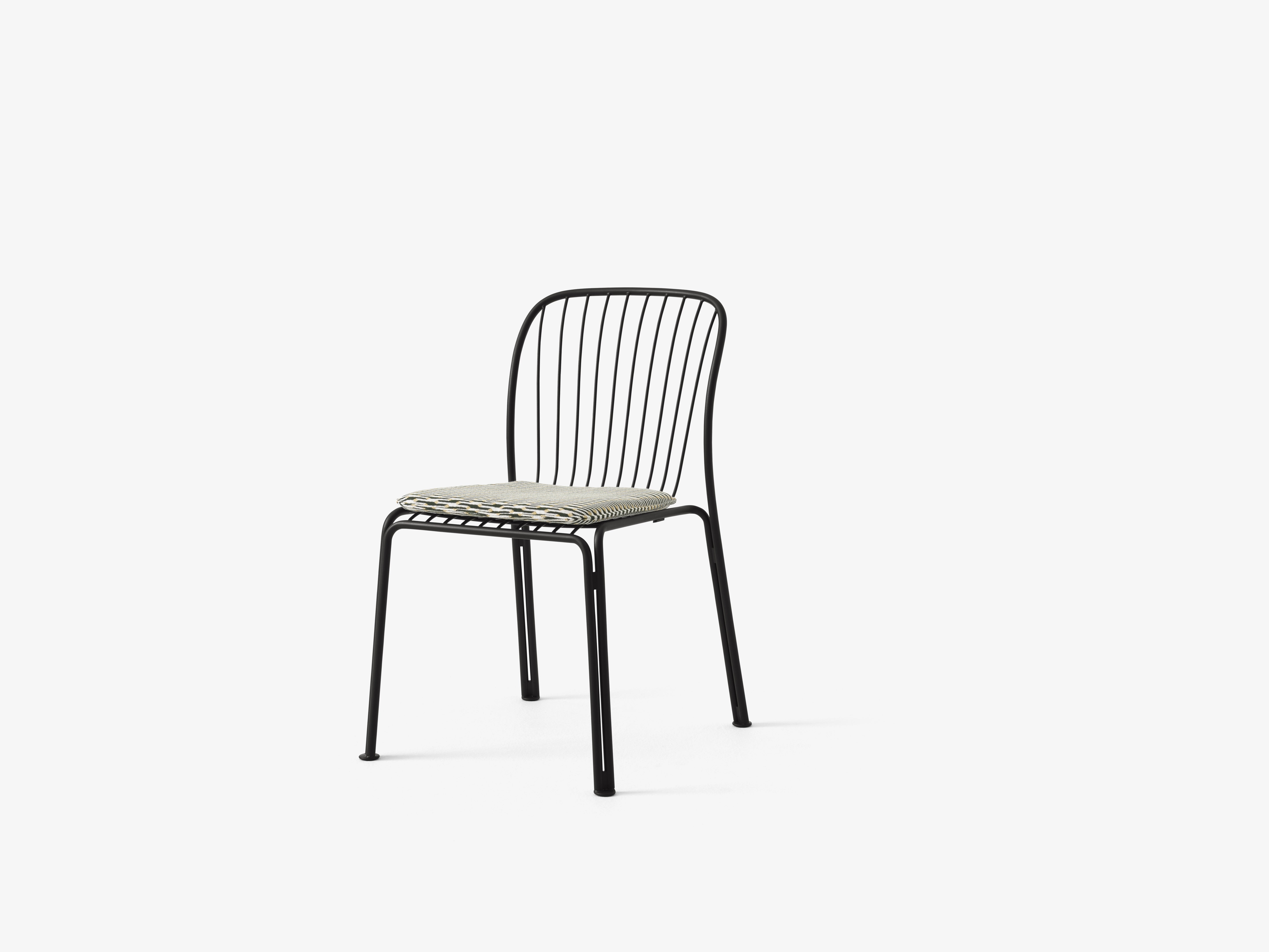 THORVALD SC94 Outdoor Chair Black