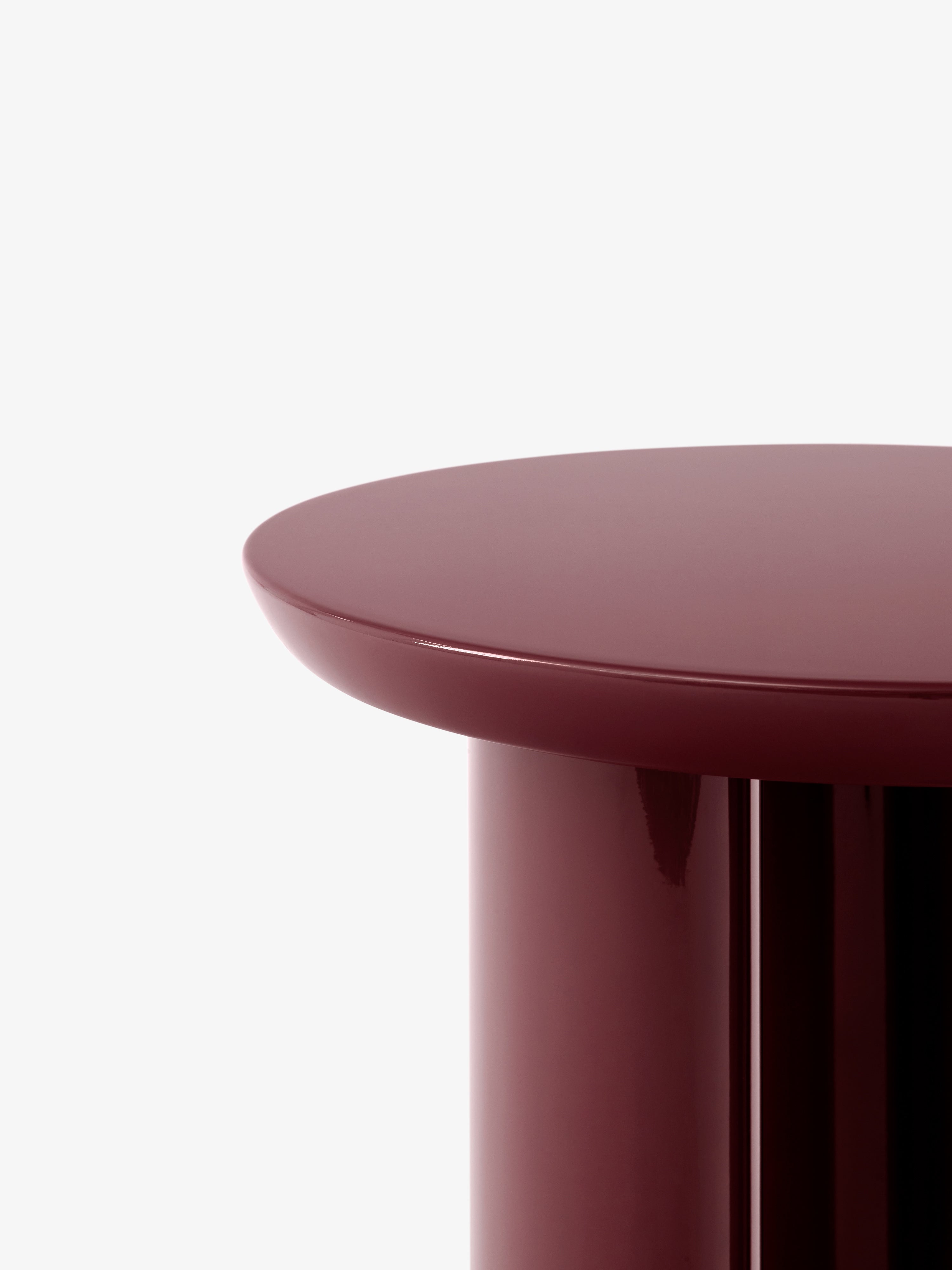 TUNG JA3 Side Table in Burgundy