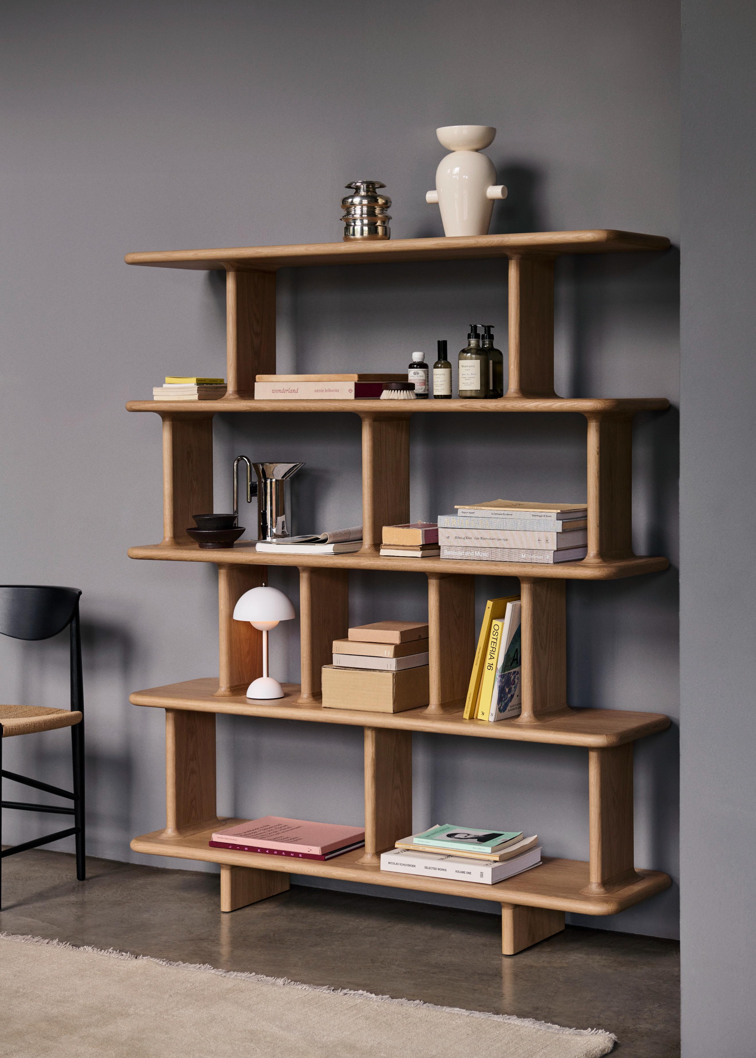 ARCHIVO JH45 Shelf in Oak Wood