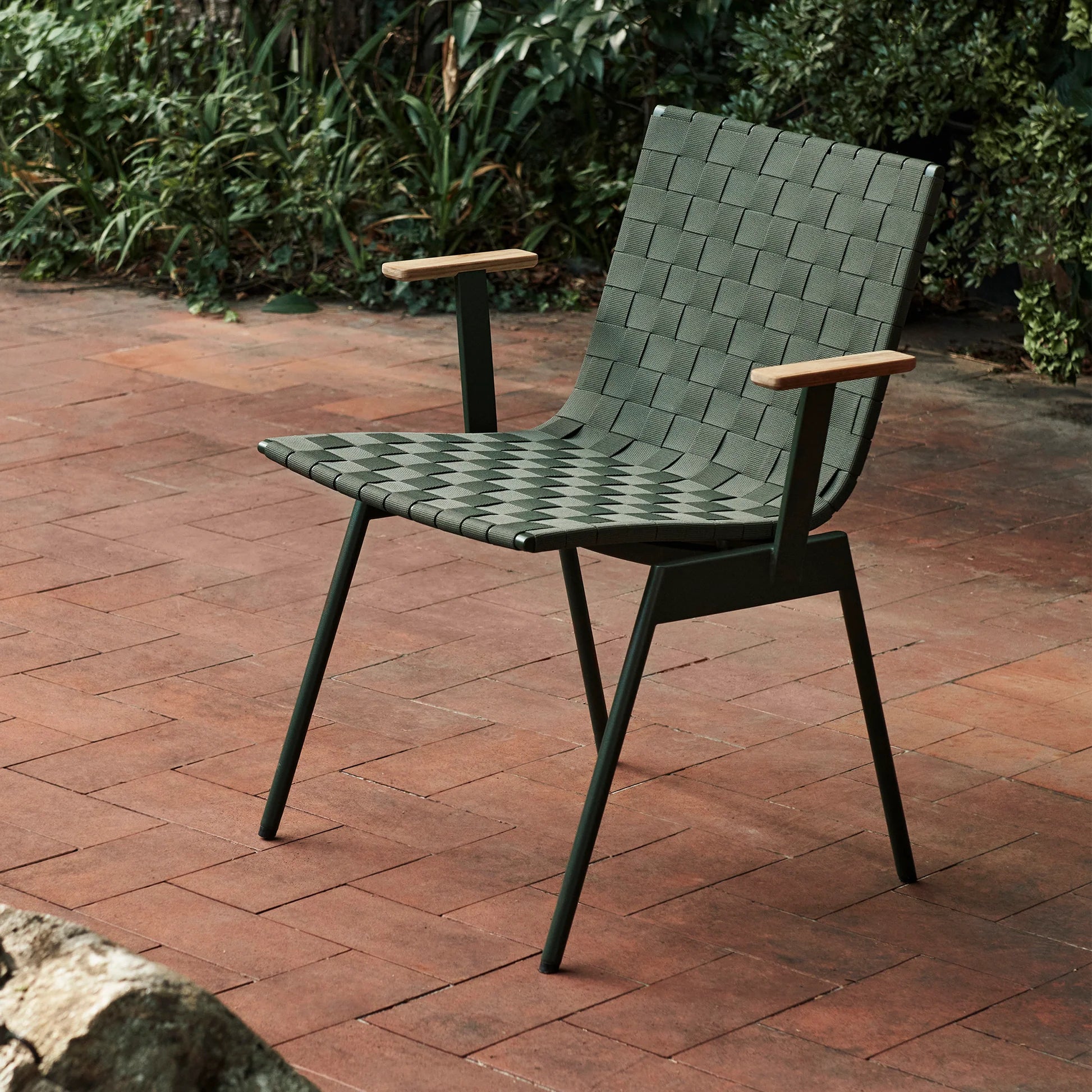 Outdoor chair with armrests VILLE AV34 black