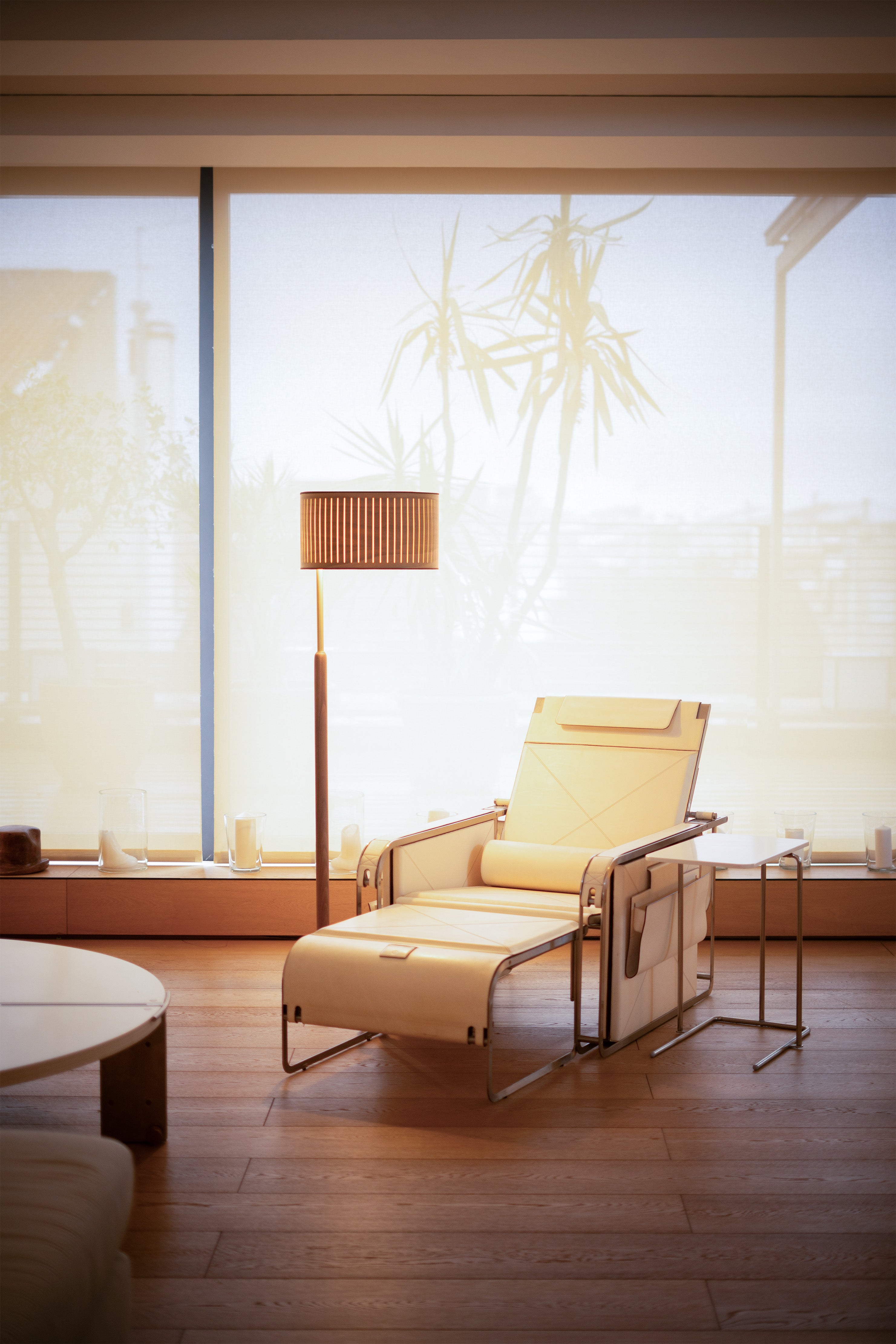 AUTUMN walnut wood floor lamp