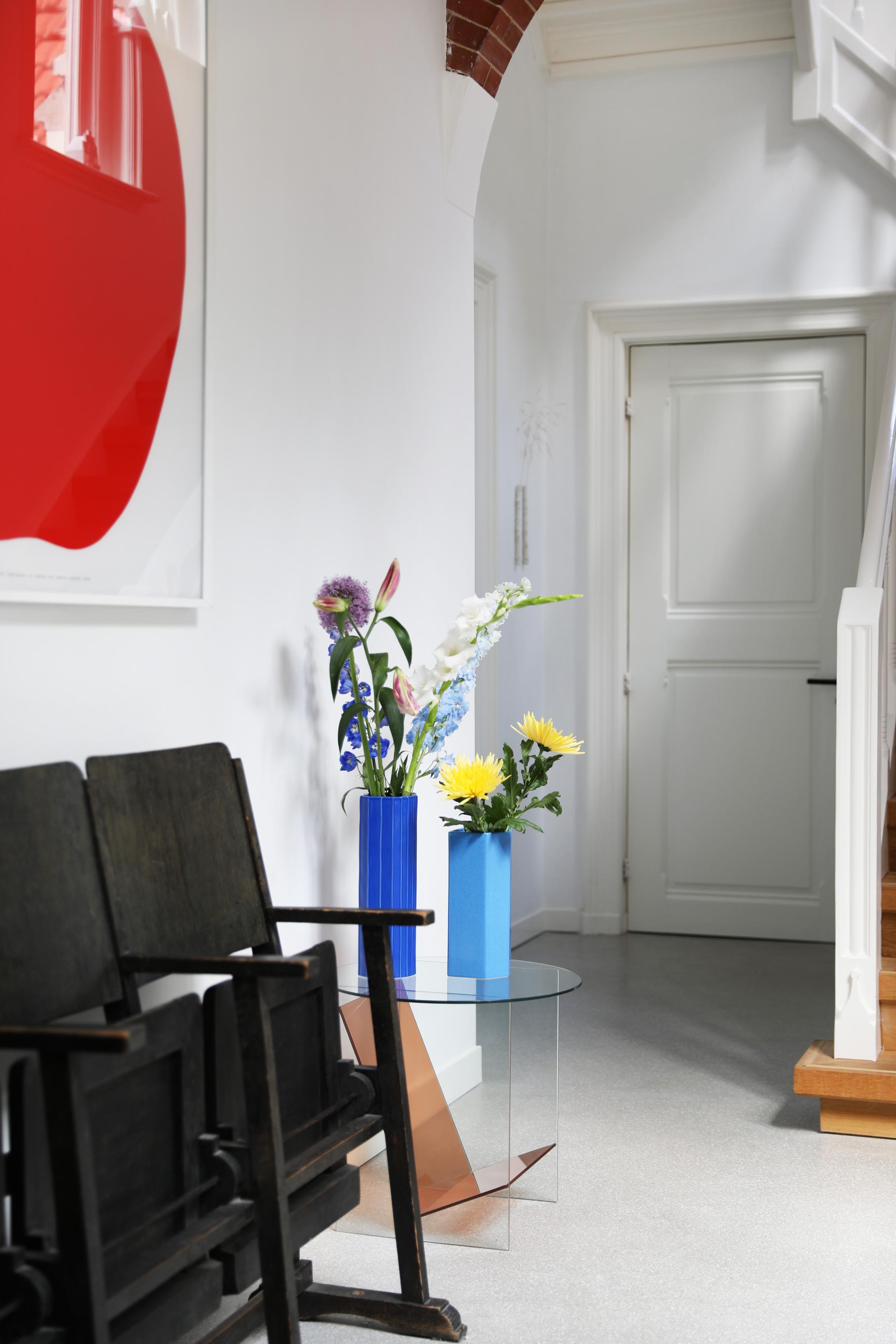 BRUTAL vase blue