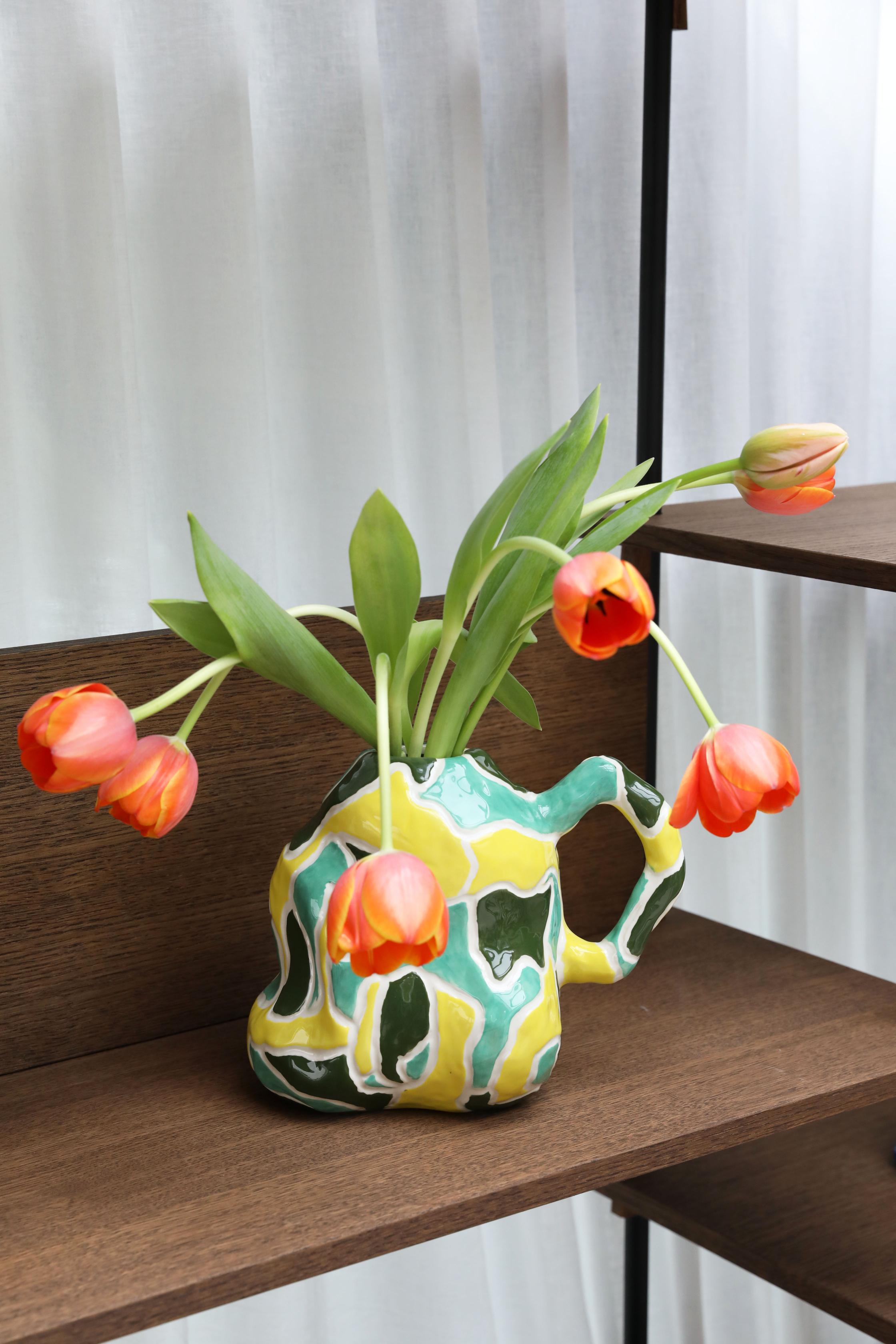 JUG-A-VASE green with yellow and white