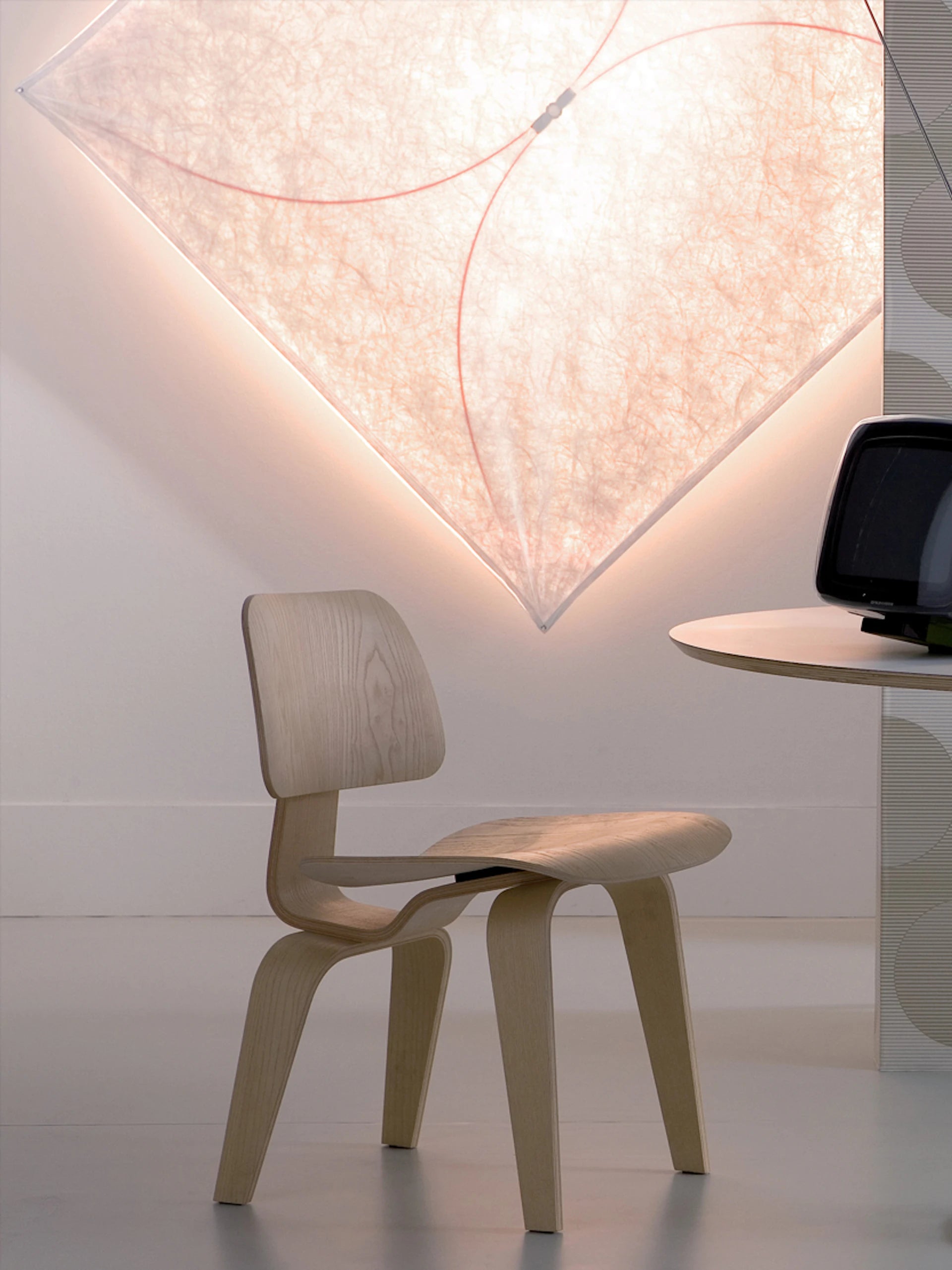 Wandleuchte ARIETTE aus Stoff und Glasfaser