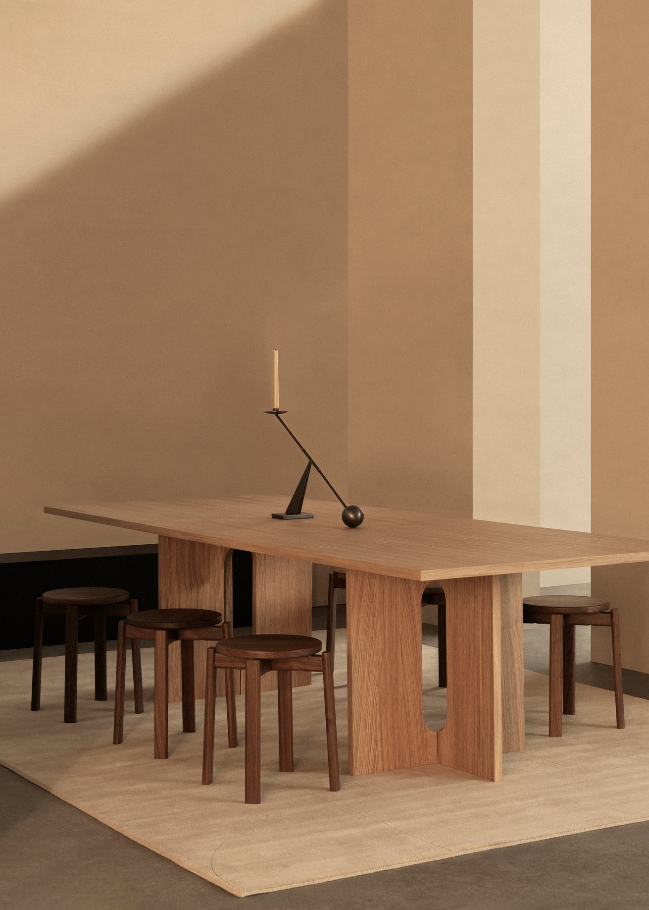ANDROGYNE table oak wood