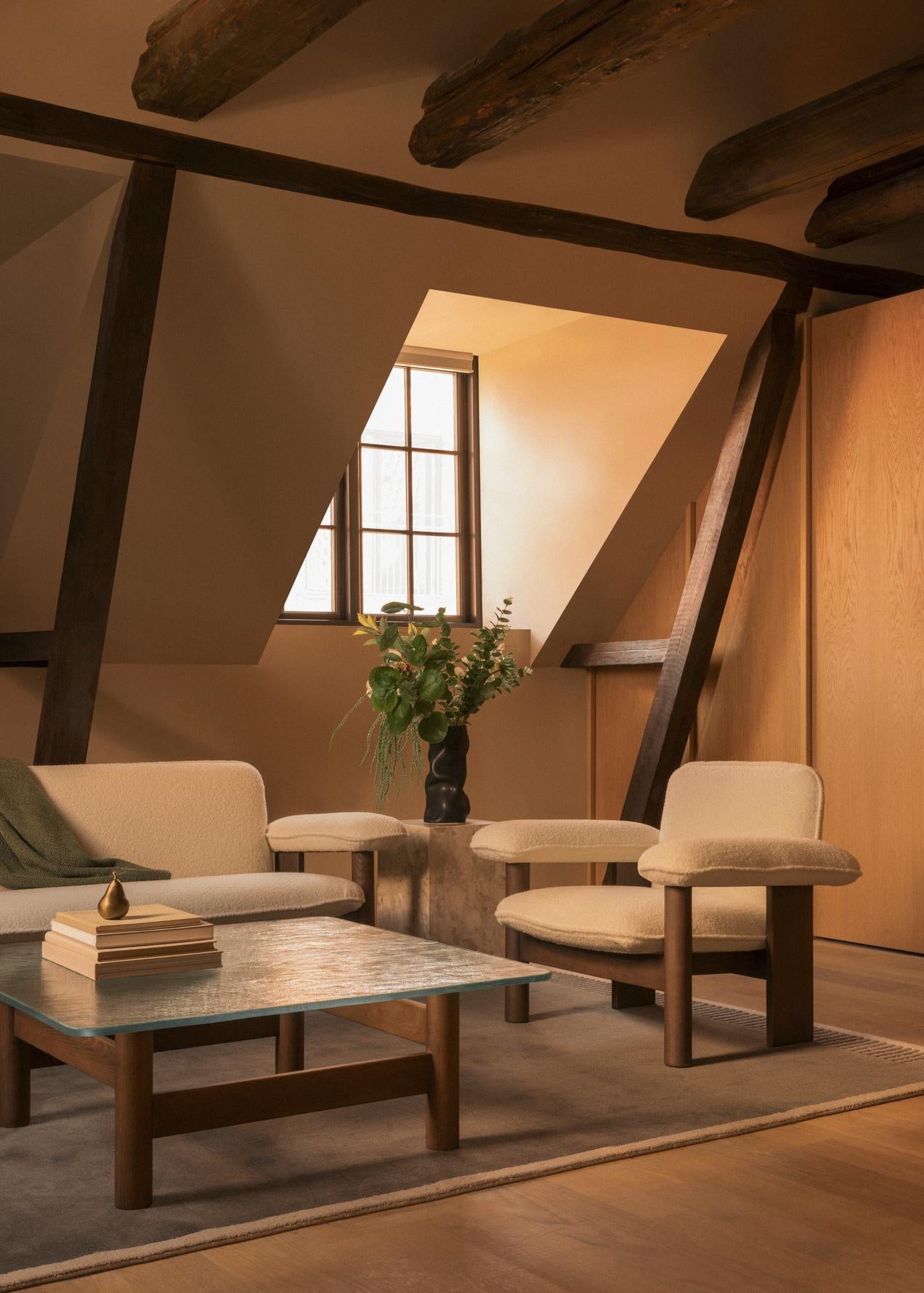 Sessel BRASILIA beige mit Eichenbasis