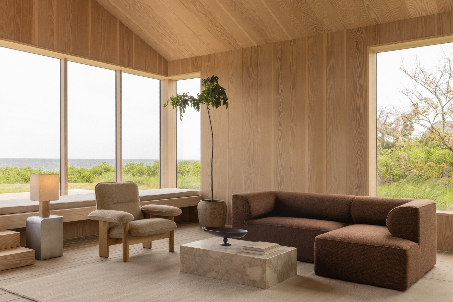 NOOK coffee table white marble with cream base