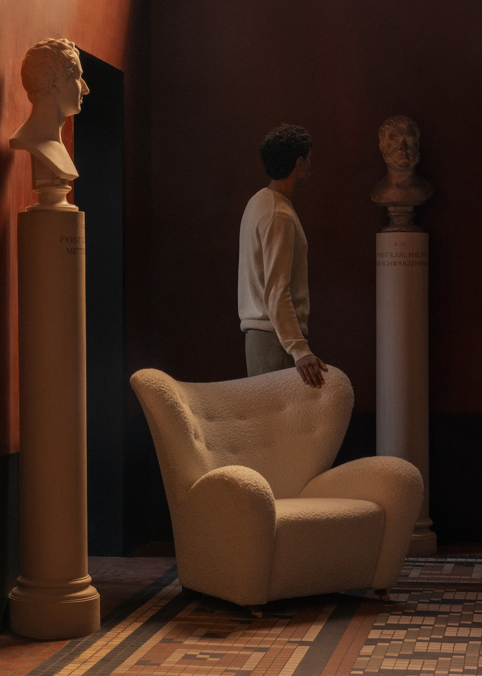 Sessel DER MÜDE MANN beige