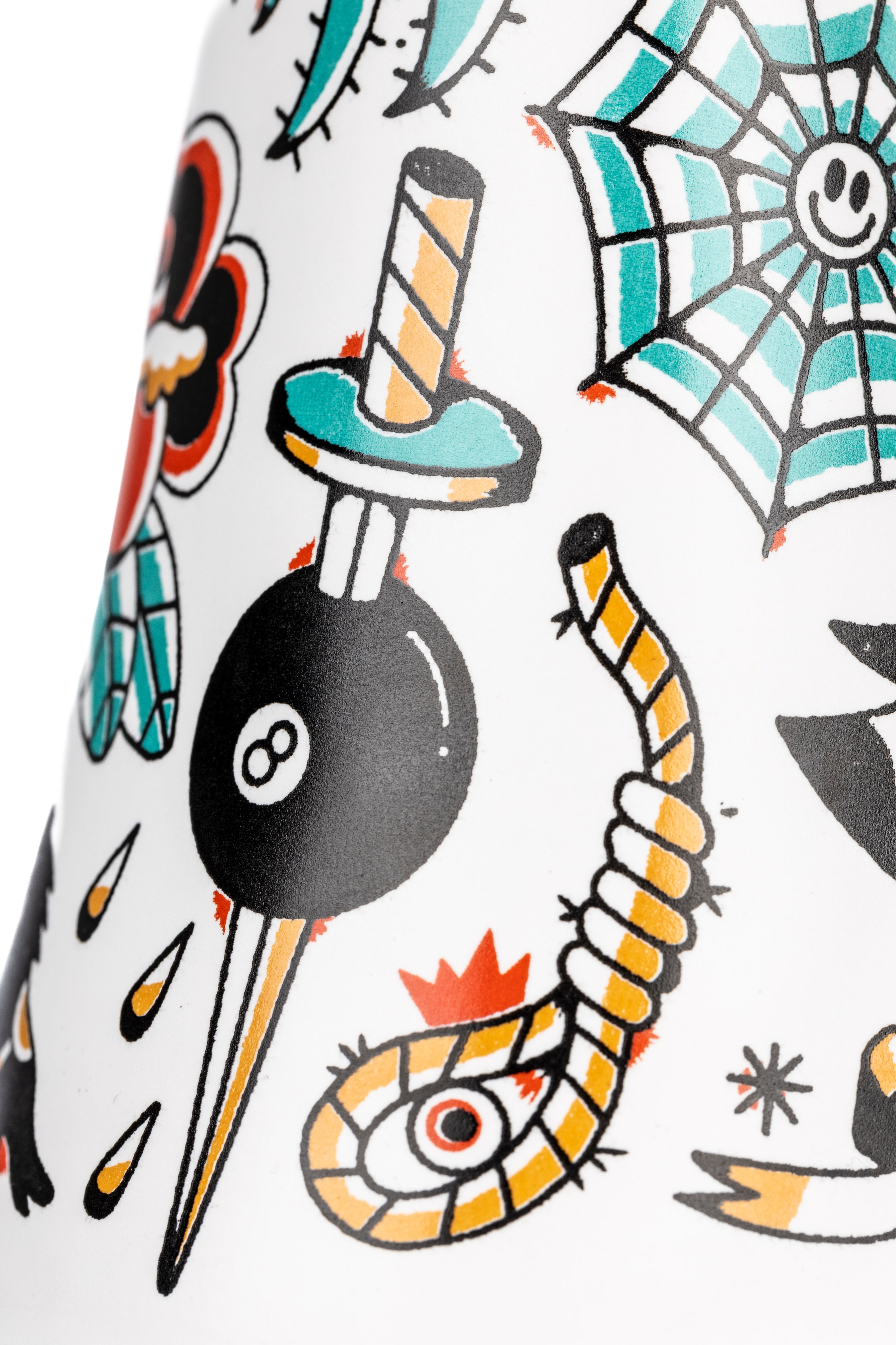 Vase LIBERTY MATTERS weiß mit buntem Muster