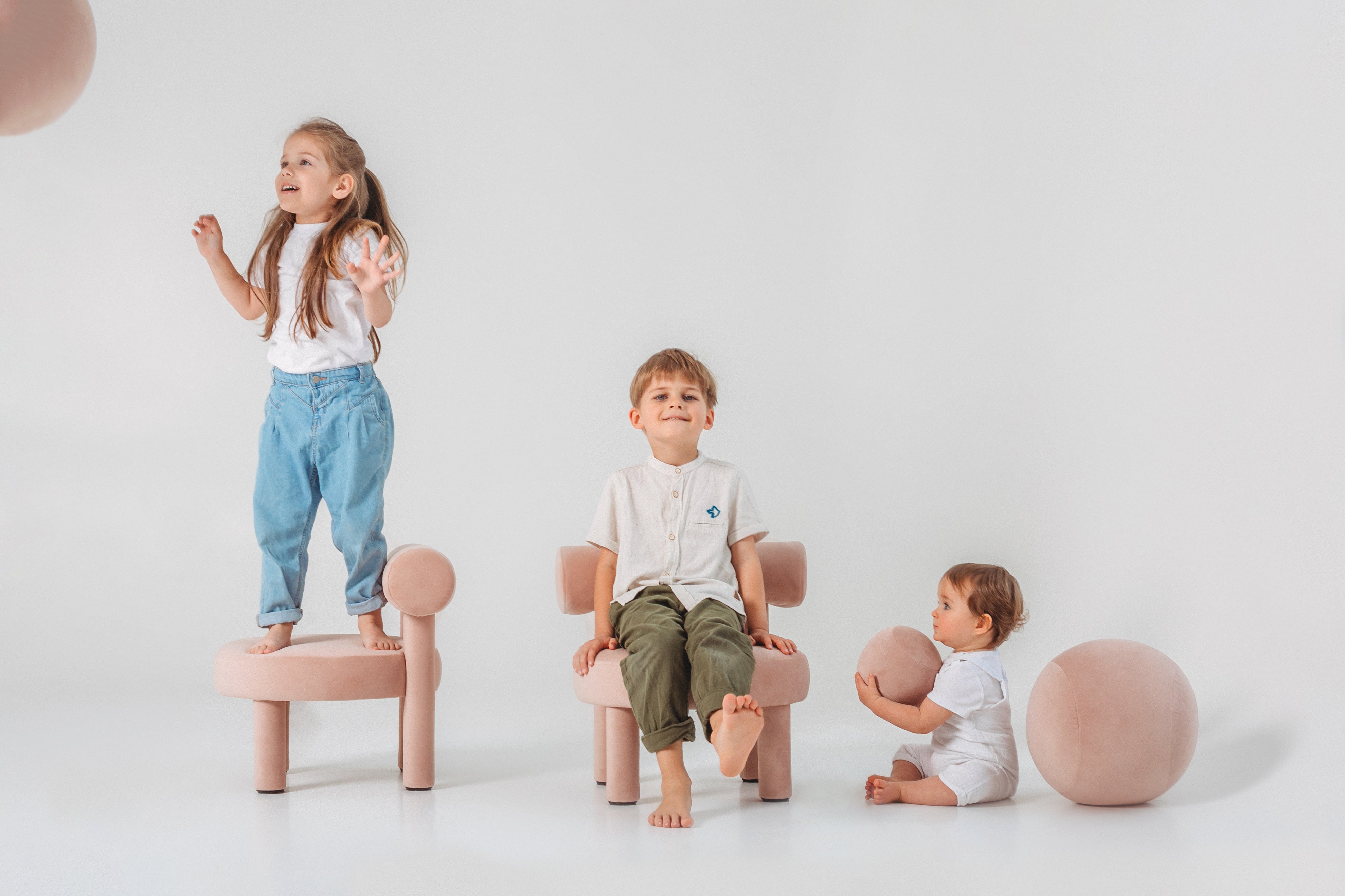 Upholstered Children's Pouf BABY SPHERIC