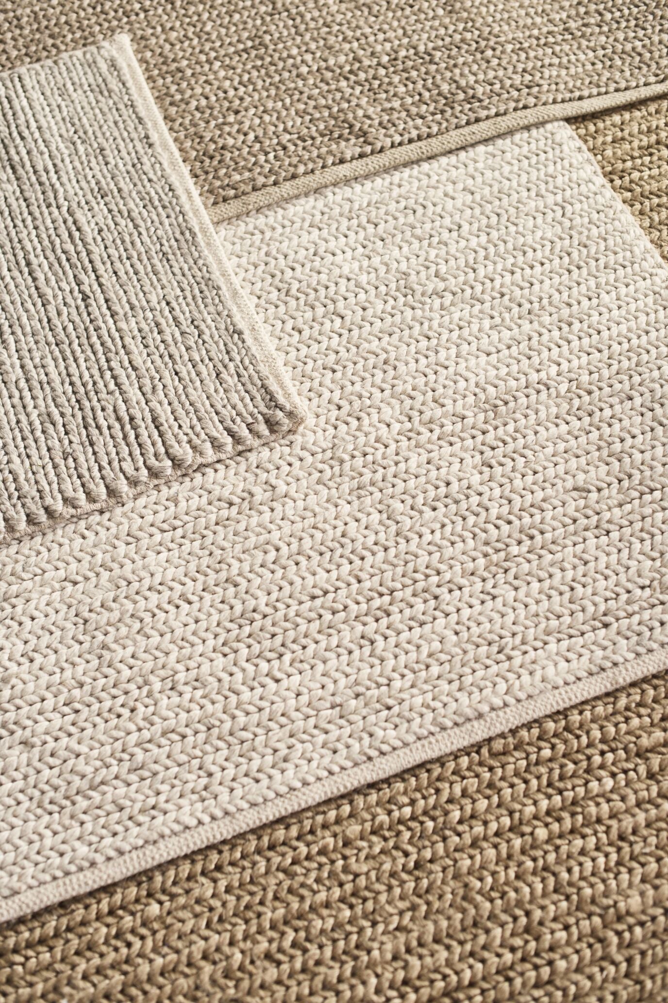 Geflecht Teppich hellgrau