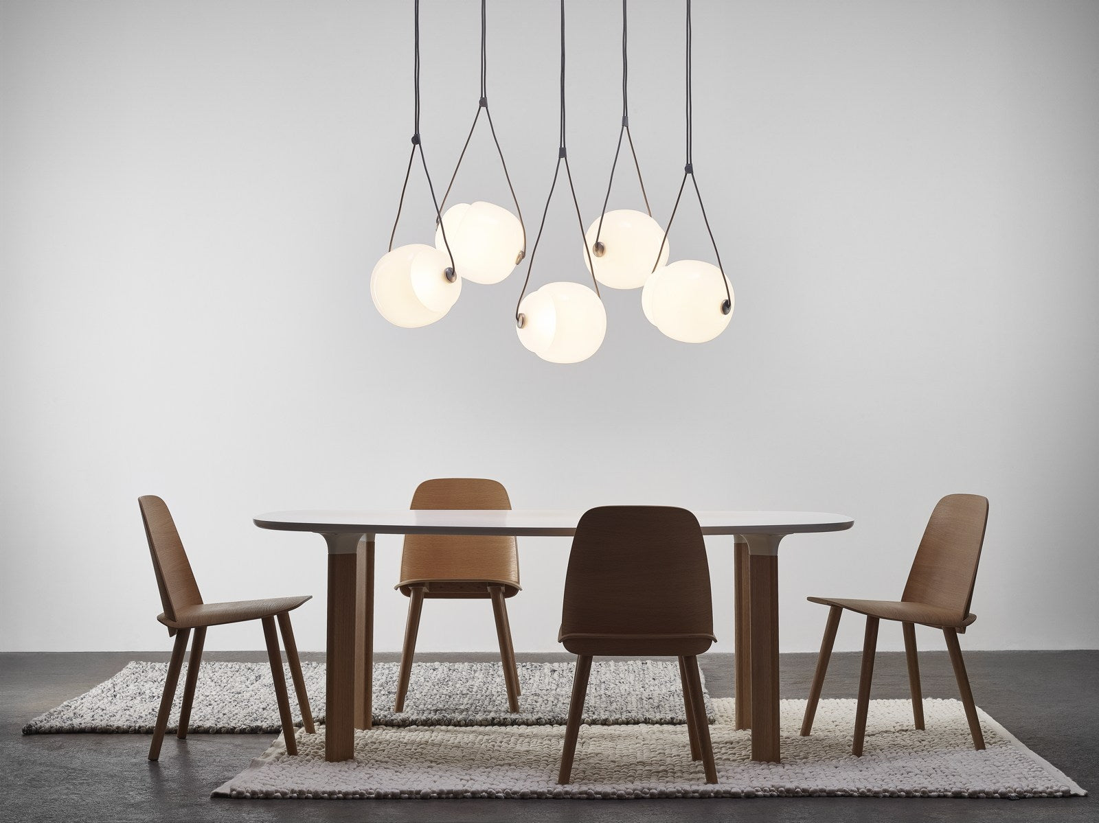 Capsula Hanging Lamp - Singles Outdoor Mattglas
