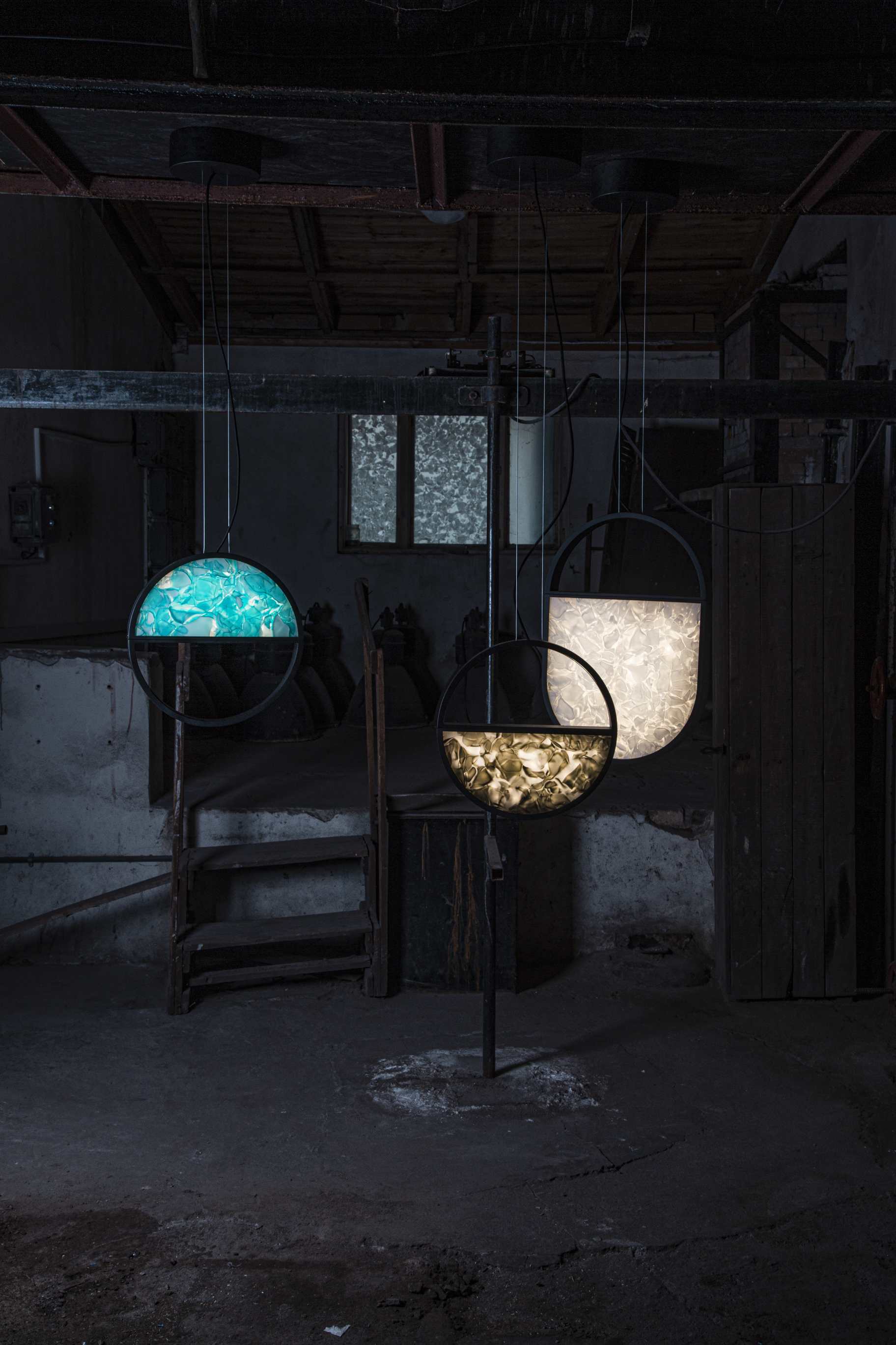 Hanging lamp geometric shiny glass brokisglass