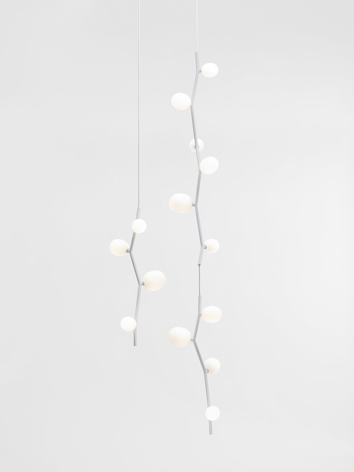 Efeu -Hanglampe - vertikales Mattglas