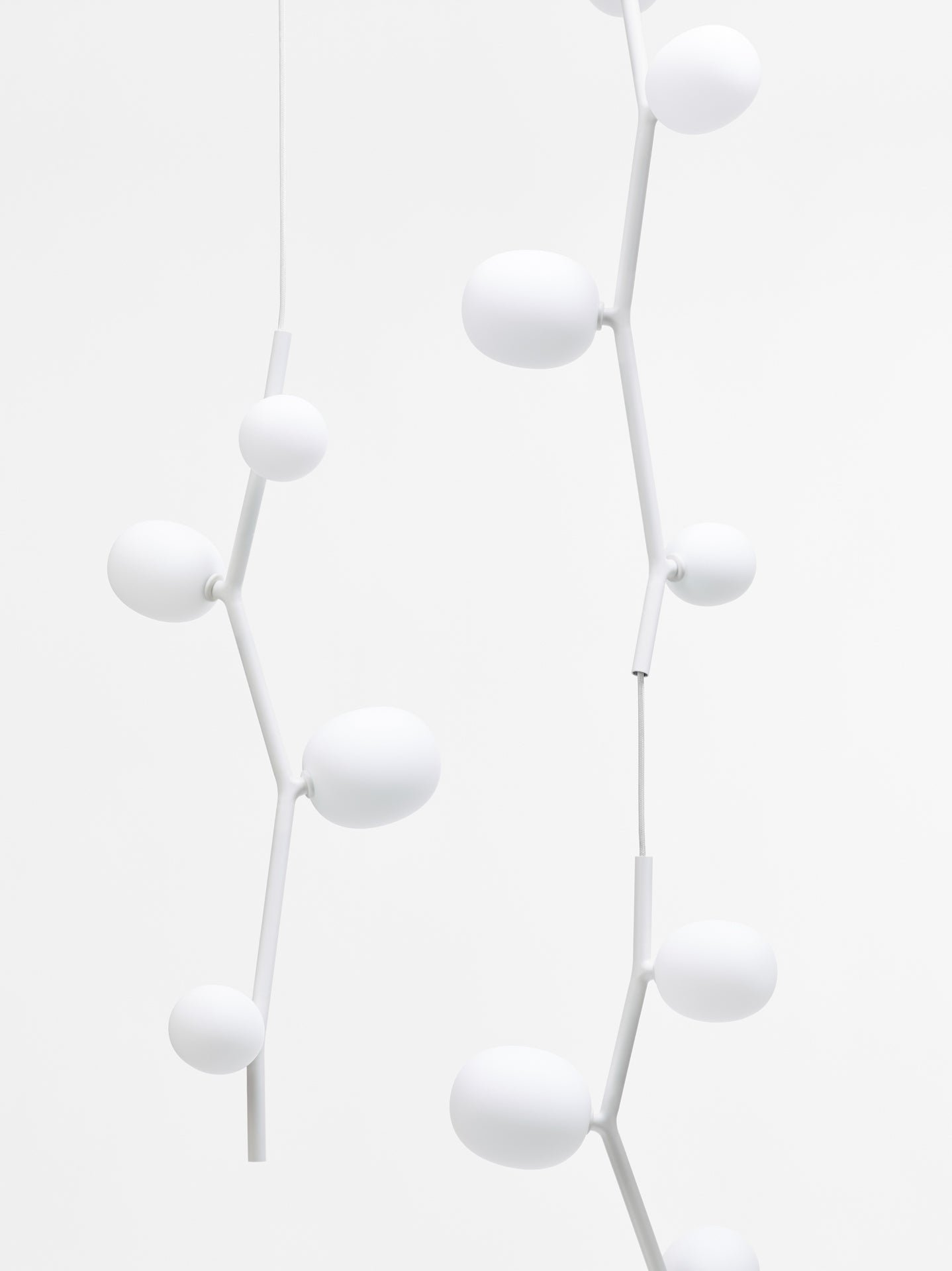 Efeu -Hanglampe - vertikales Mattglas