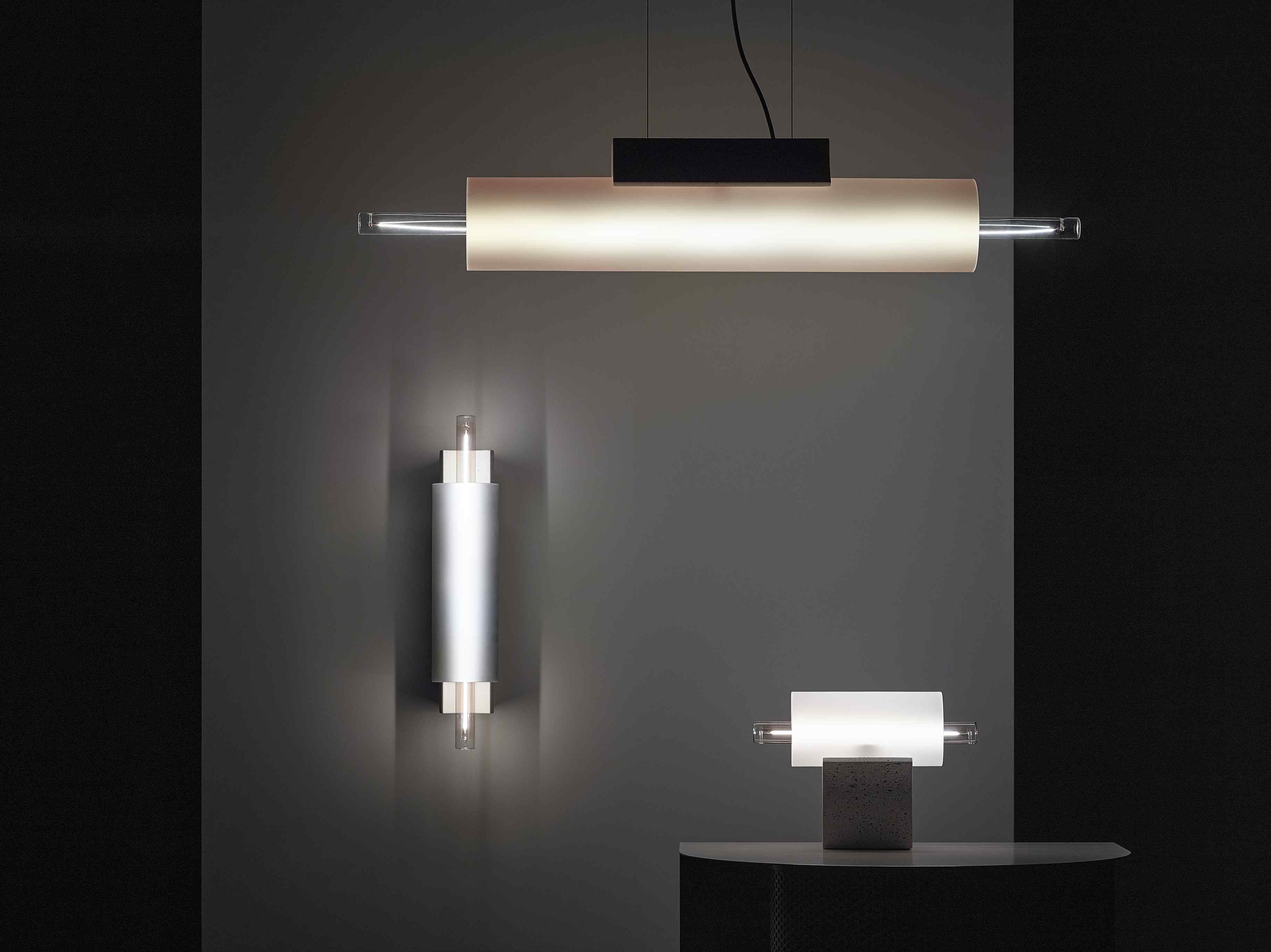 Overlay concrete wall lamp