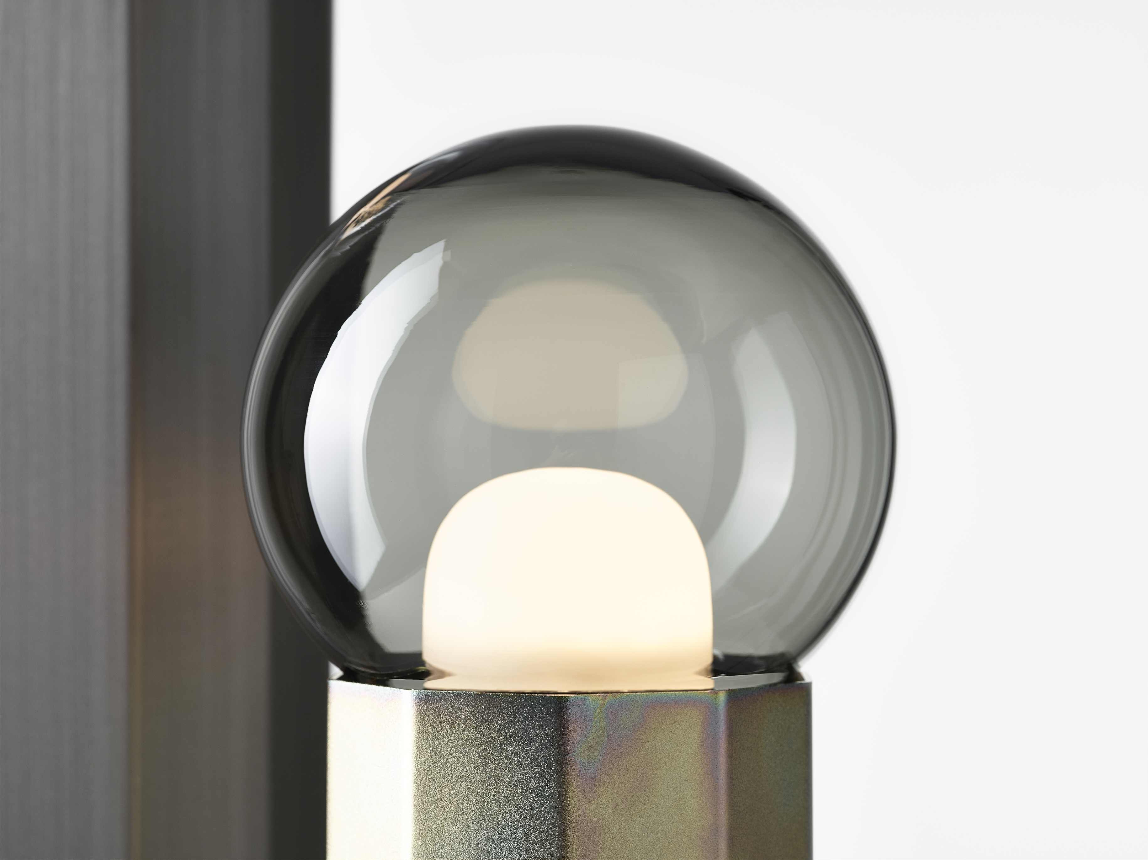 Prisma -Metall -Leuchten -Stehlampe