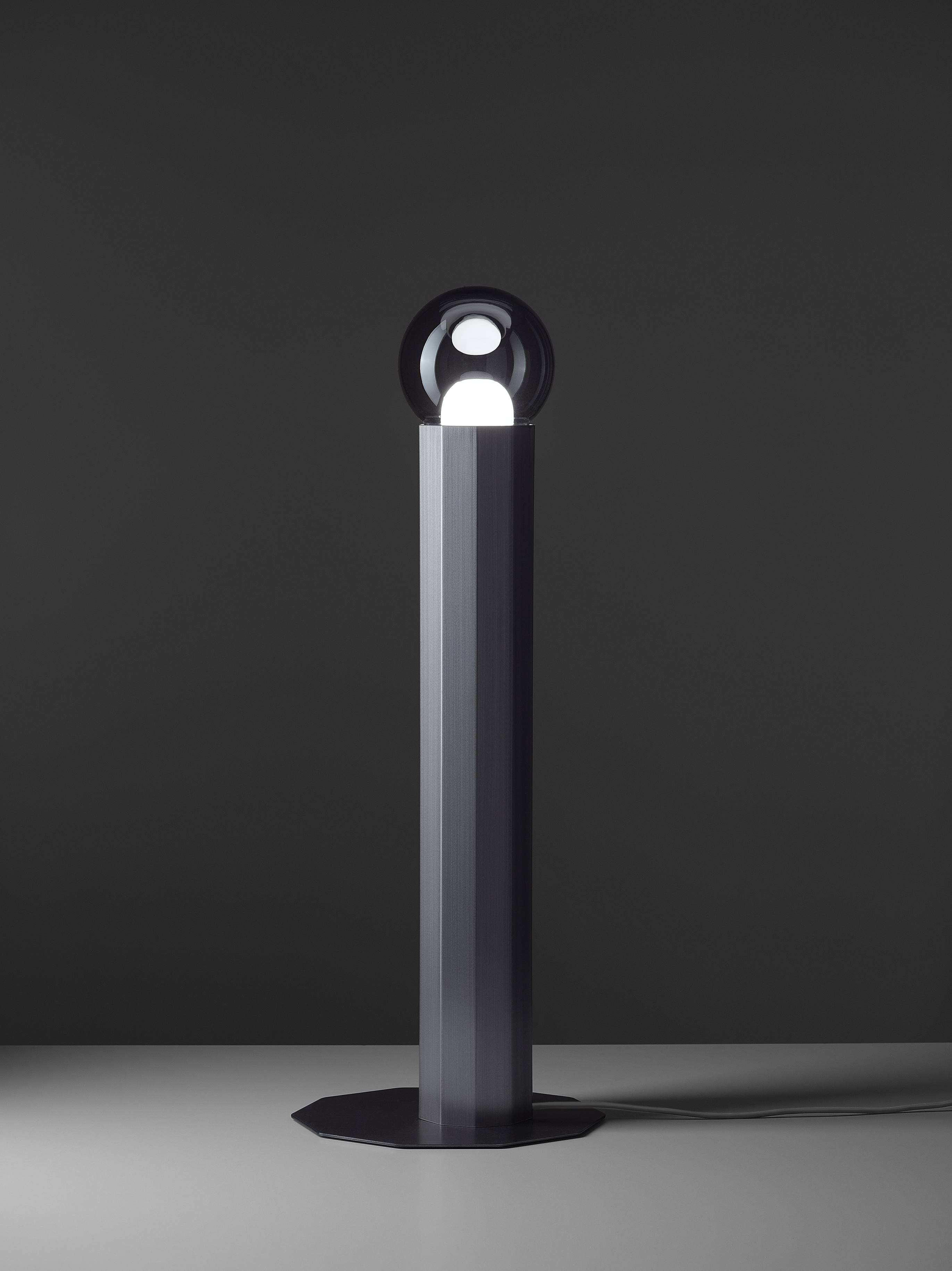 Prisma -Metall -Leuchten -Stehlampe