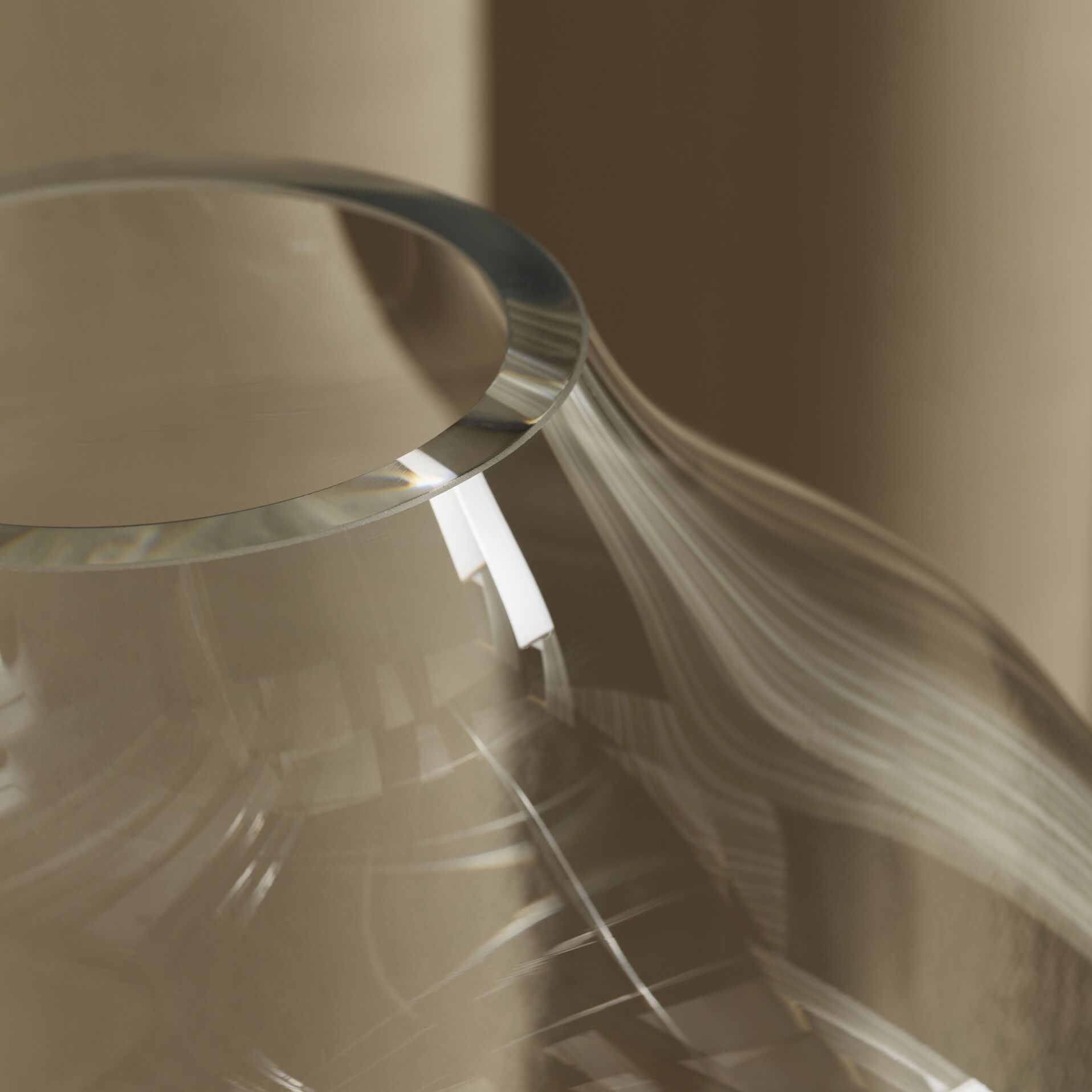 Bronco glass vase