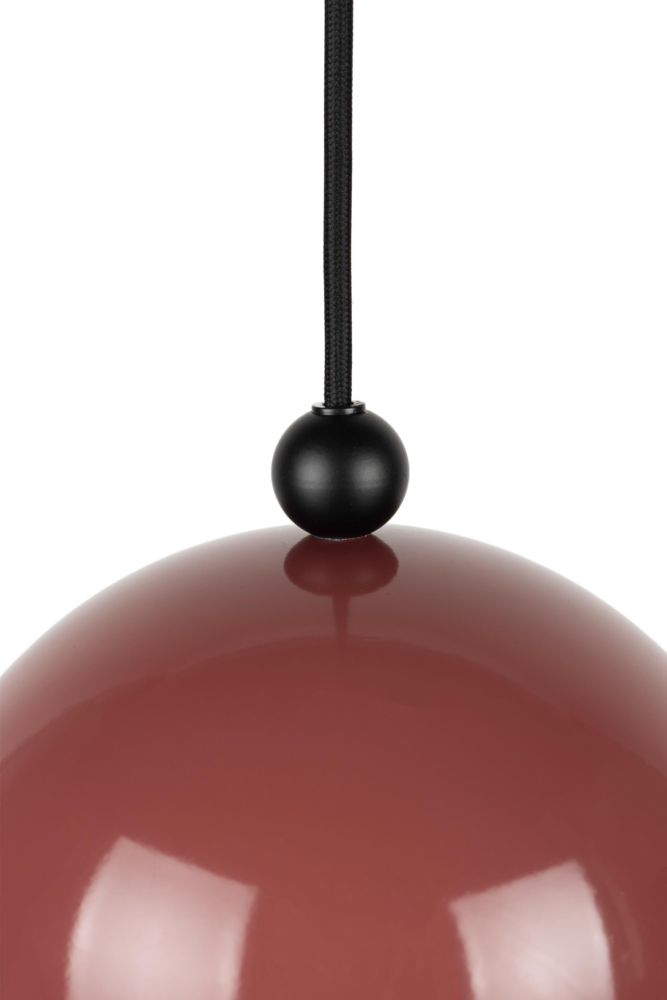 BUMBLE pendant lamp in burgundy with black finish