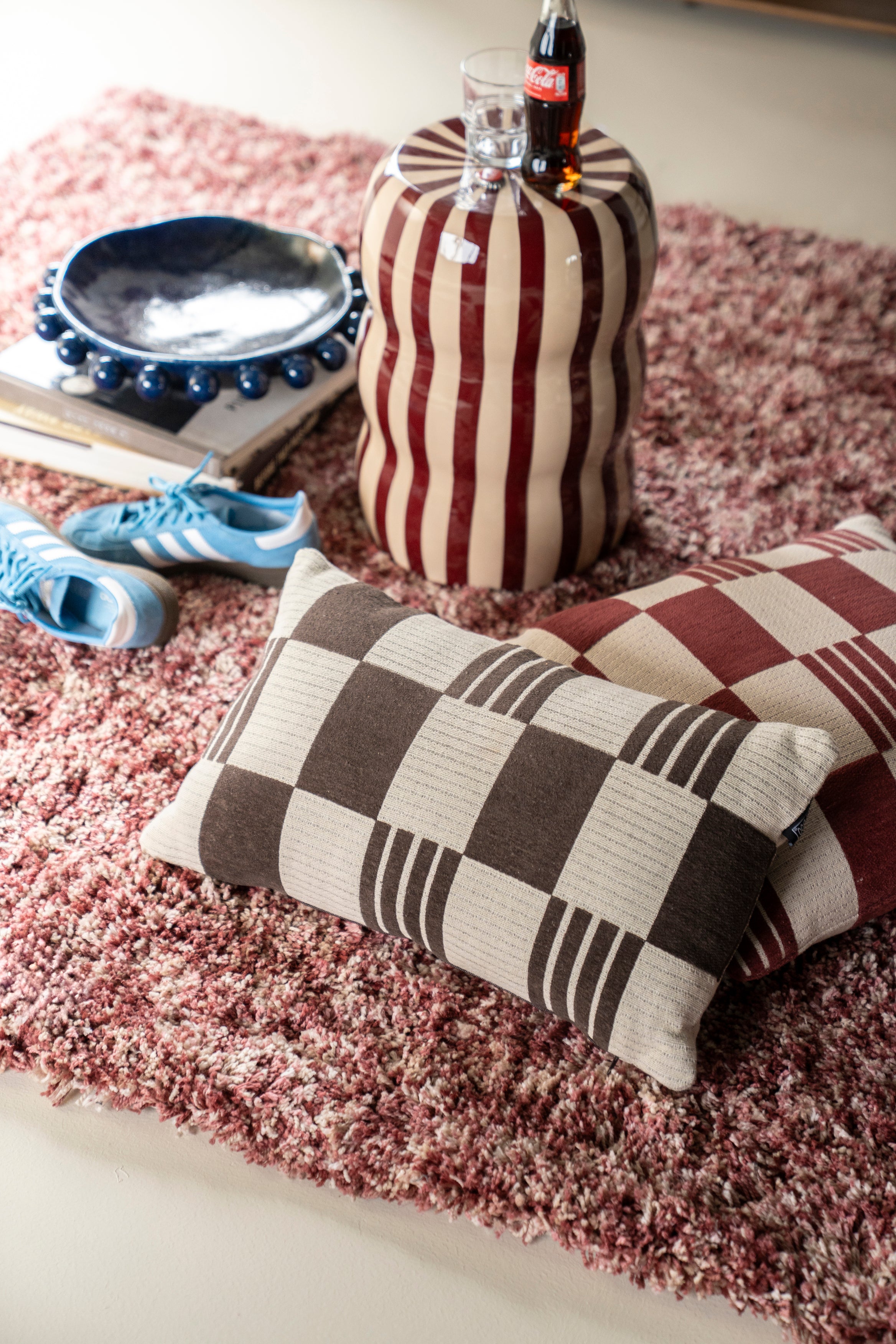 Poduszka TWIST brązowy z beżowym