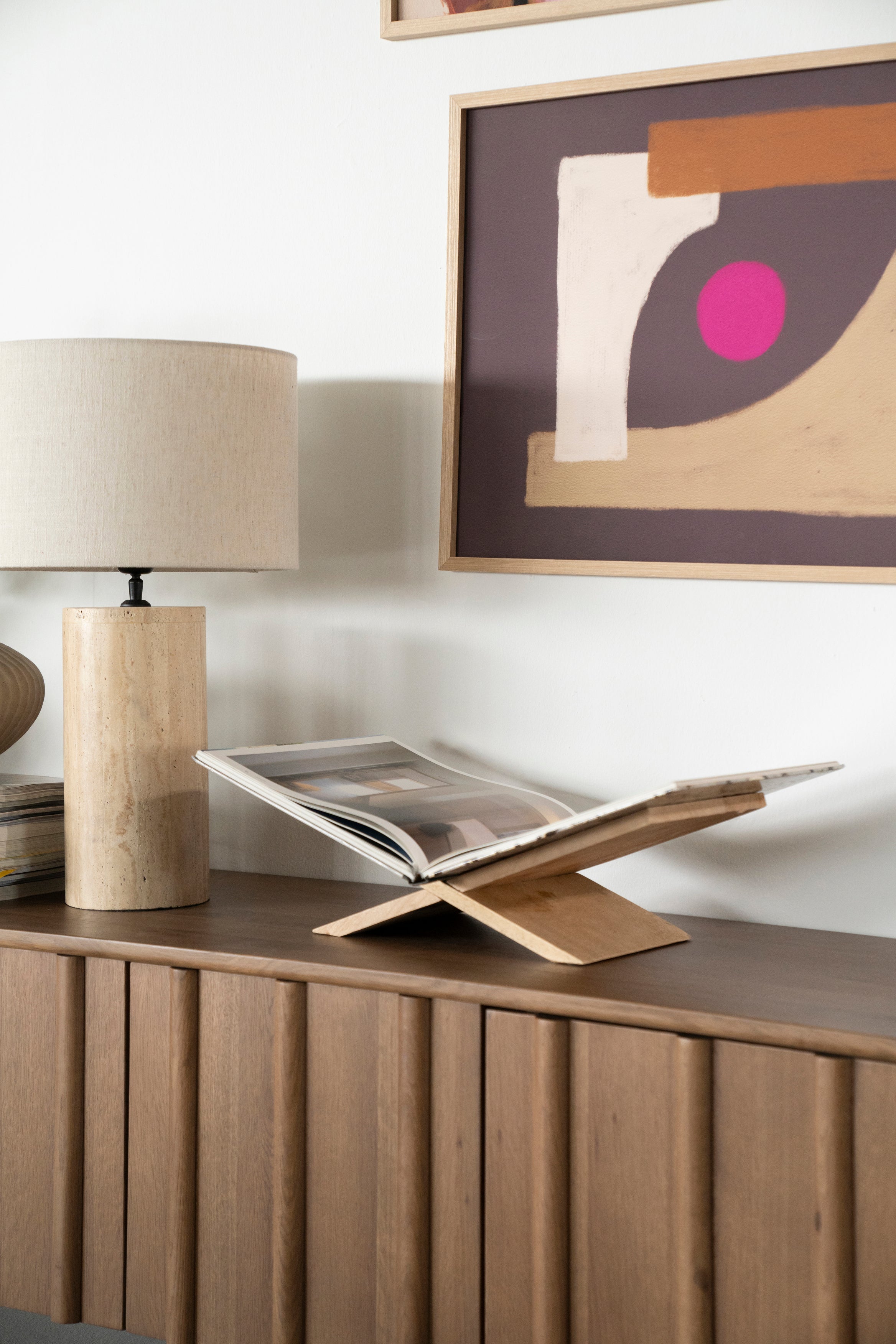 TEE Book Stand Light Mango Wood