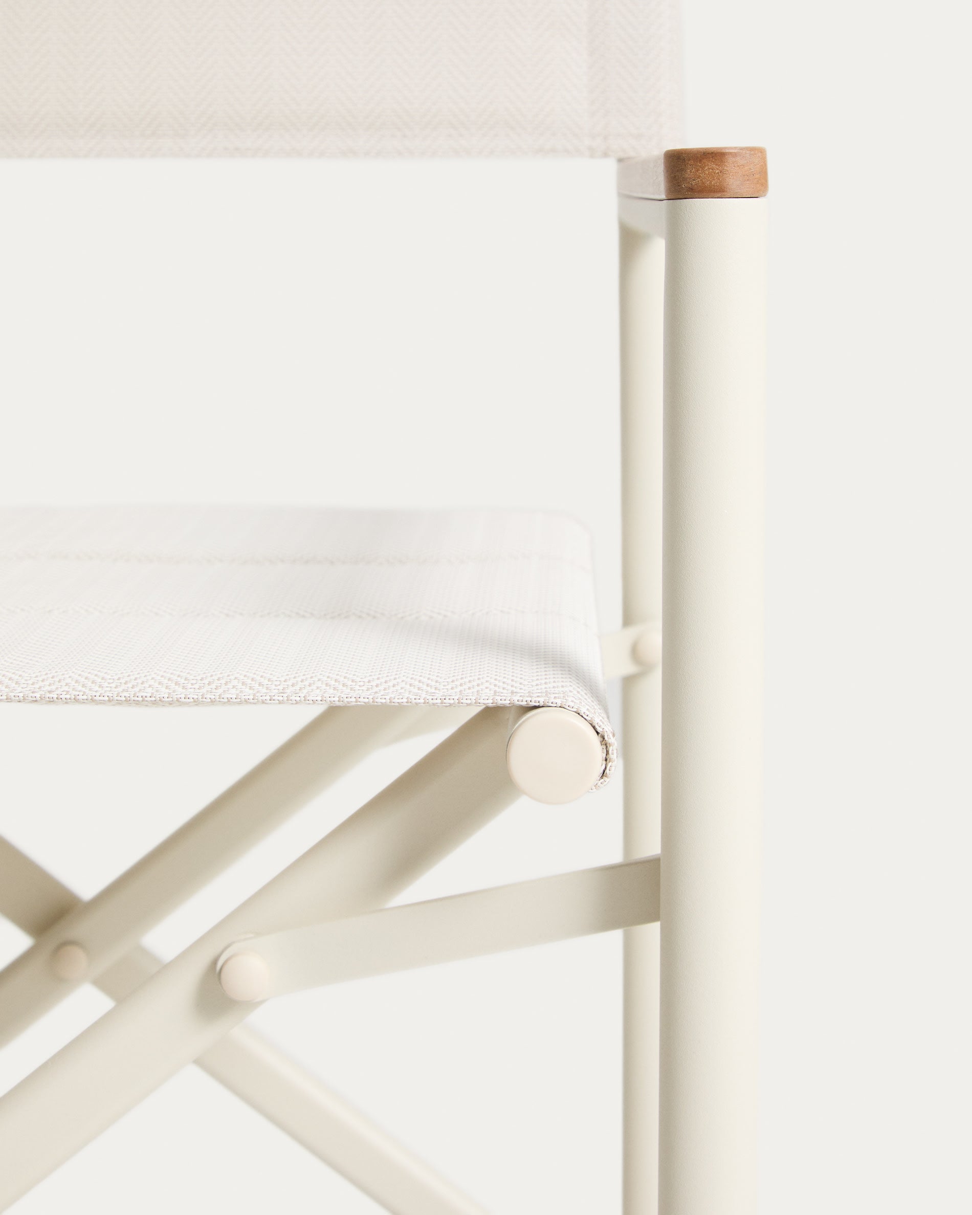 TISNO Ecru Folding Garden Chair