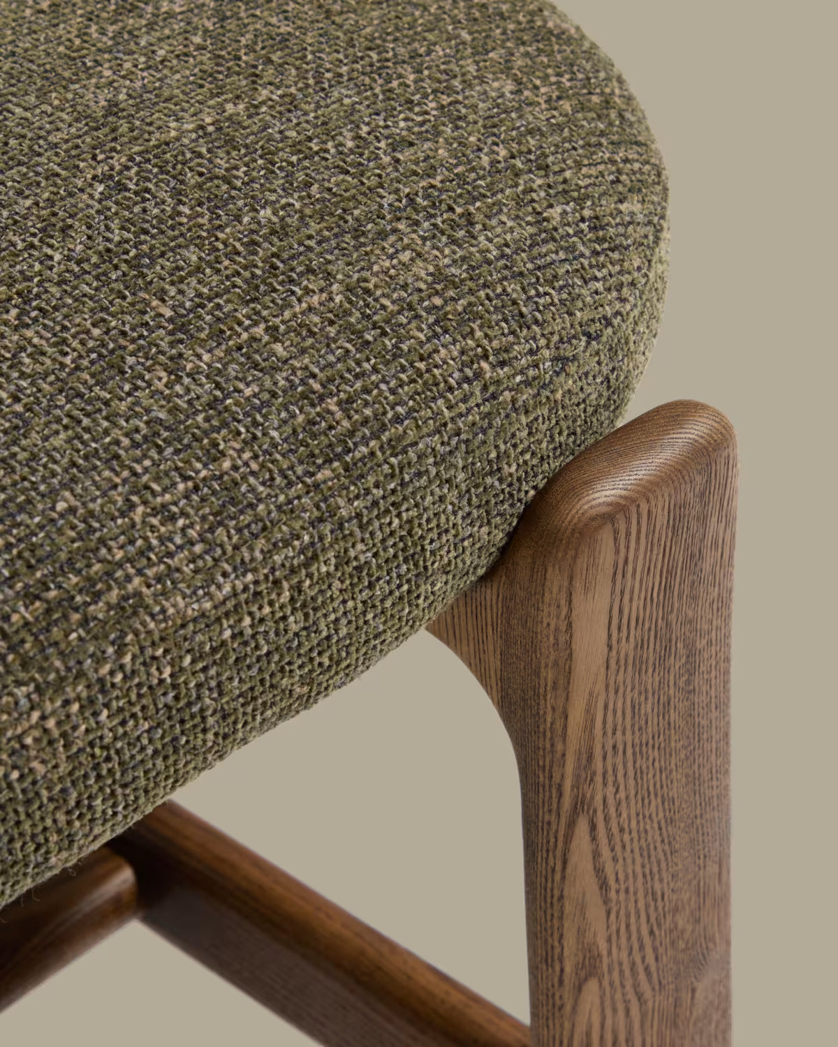 GRANITE bench in green chenille