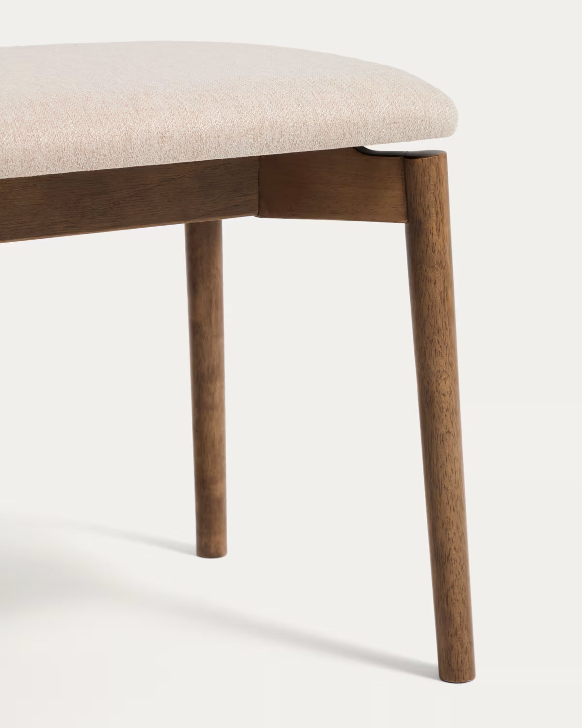 EVERA bench in beige chenille with a dark veneered oak base.