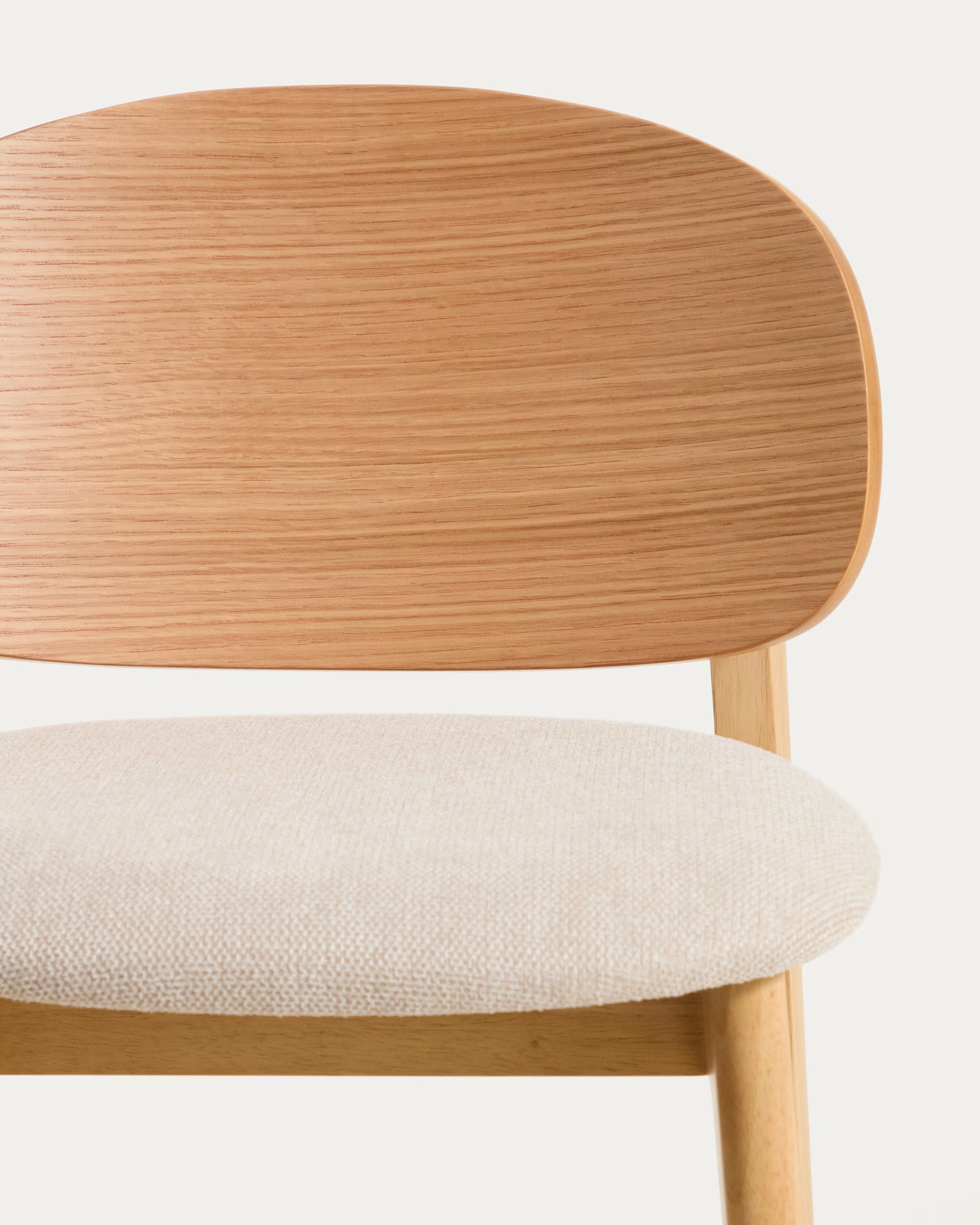 LUDARA Bar Stool in Beige Chenille with a Veneered Oak Base