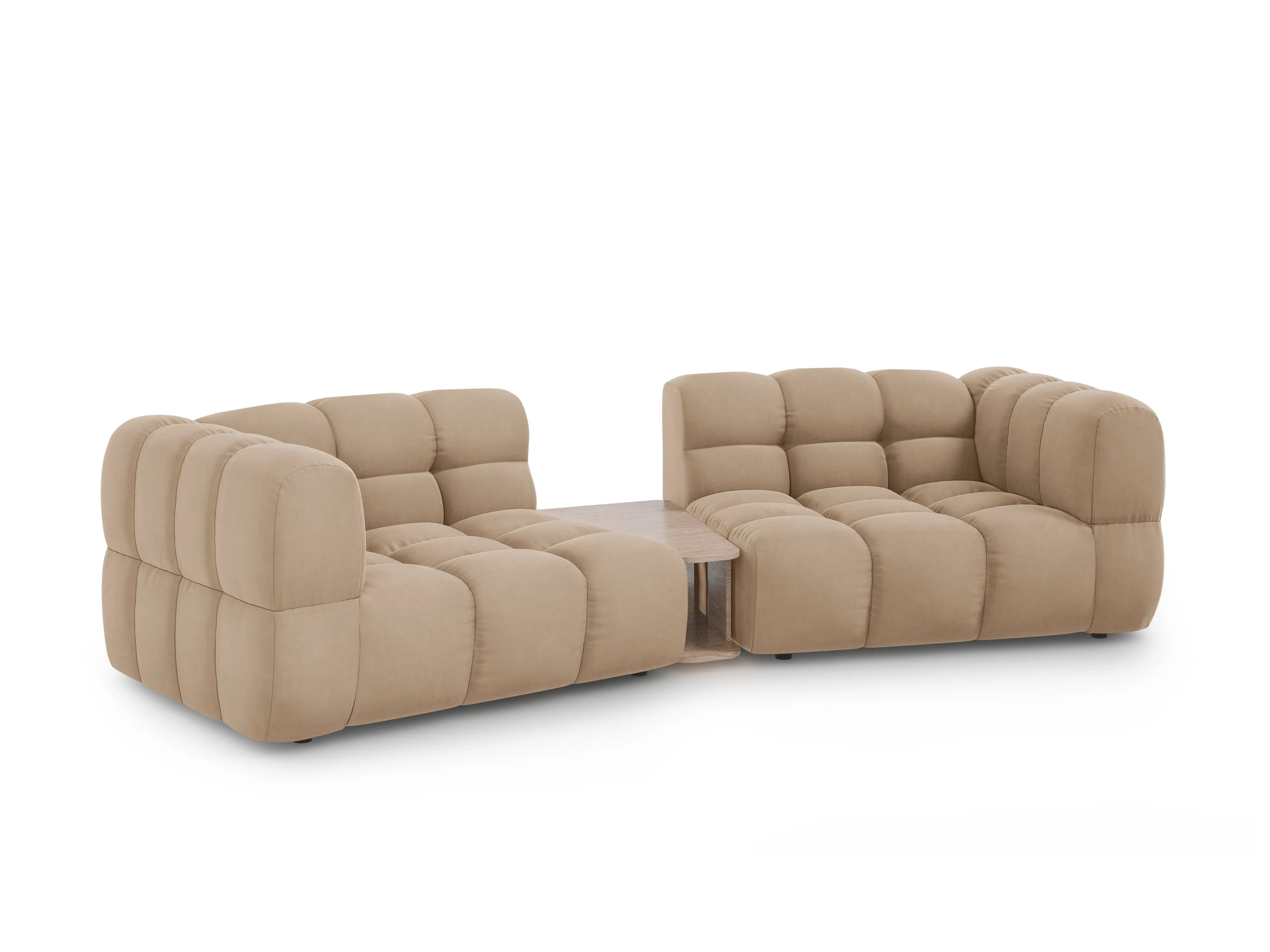 Sofa aksamitna 2-osobowa zaokrąglona ze stolikiem SKY piaskowy – Cosmopolitan Design