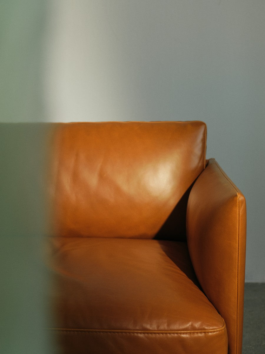 3.5-Seater OUTLINE Upholstered Sofa