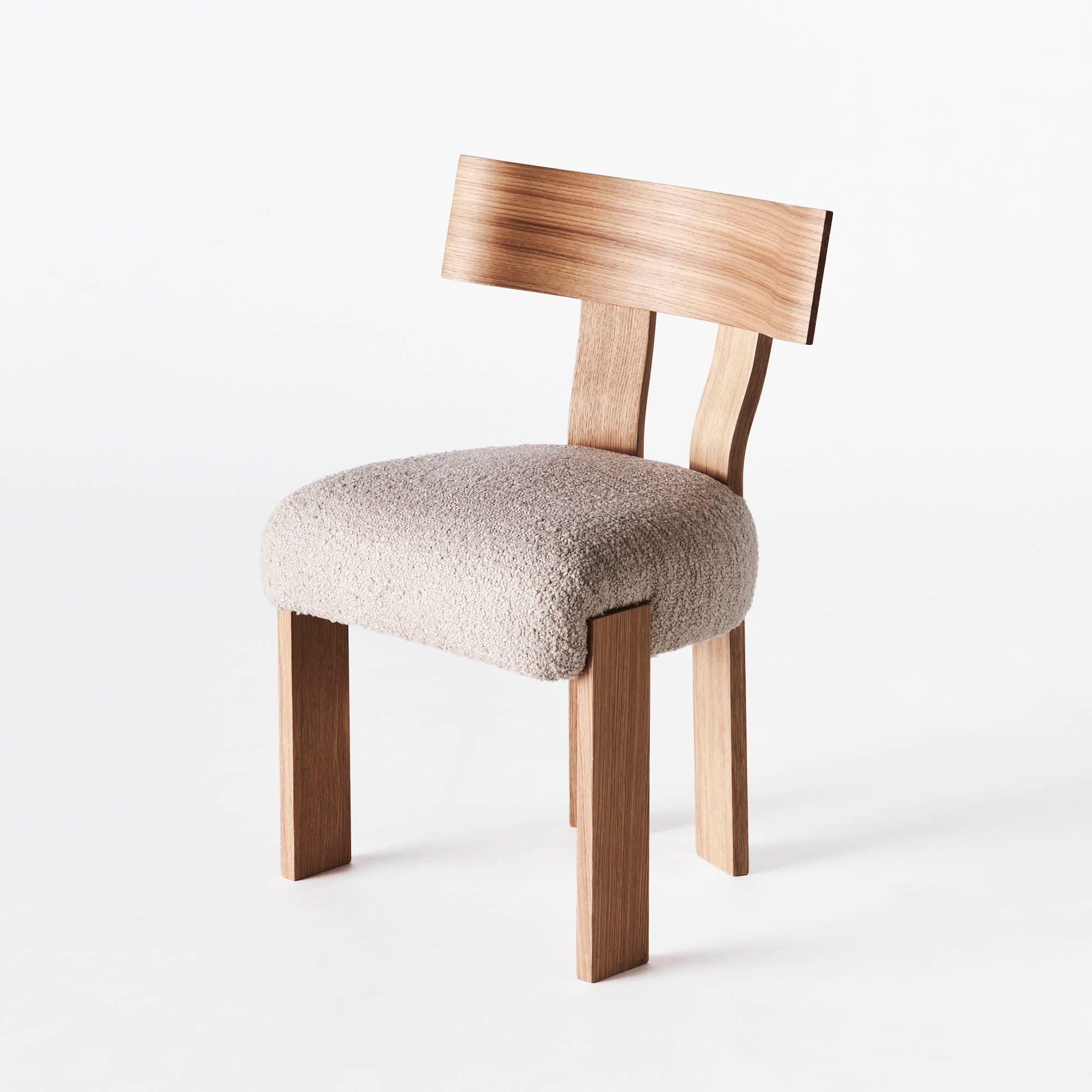Stuhl ALBA beige Boucle mit Eichenbasis