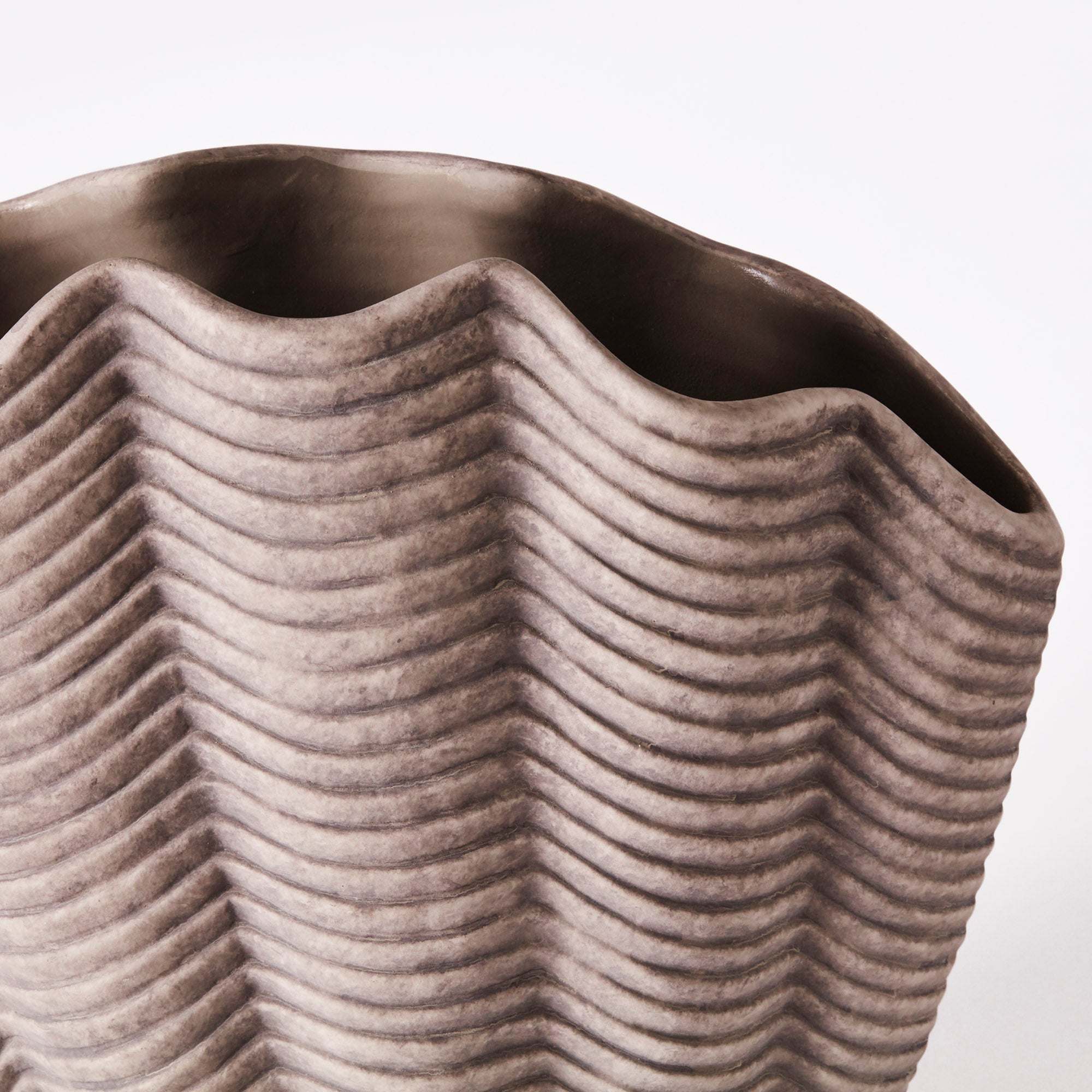 CONCHA vase gray ceramic